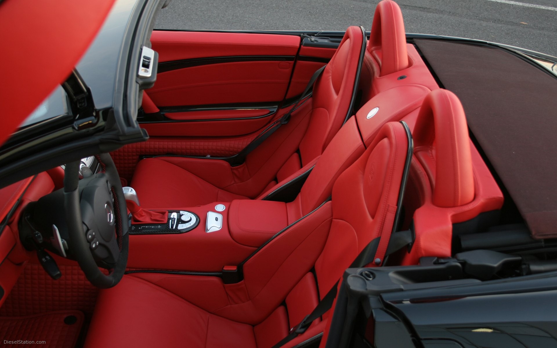 Brabus tunes Mercedes SLR McLaren Roadster