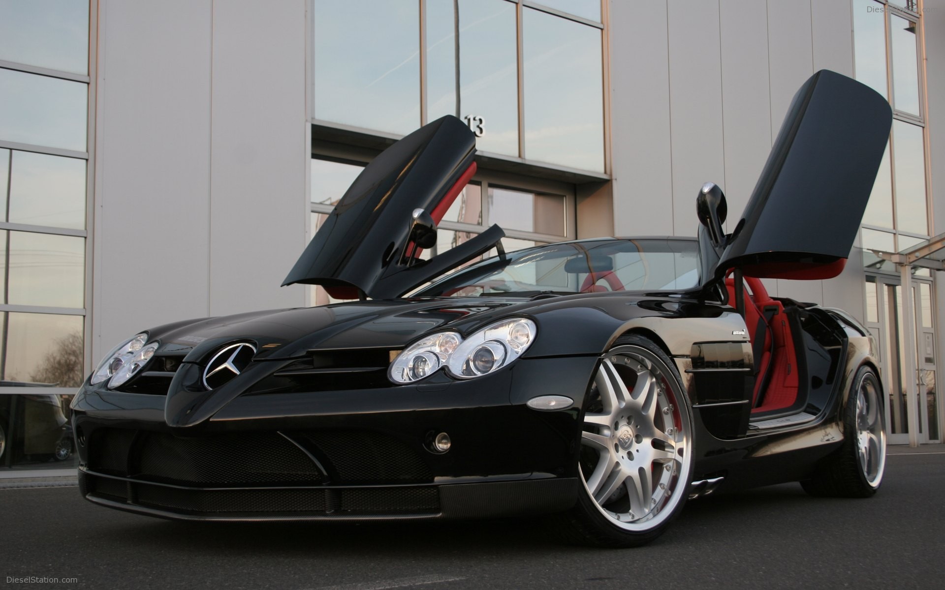 Brabus tunes Mercedes SLR McLaren Roadster Brabus tunes Mercedes SLR McLaren Roadster