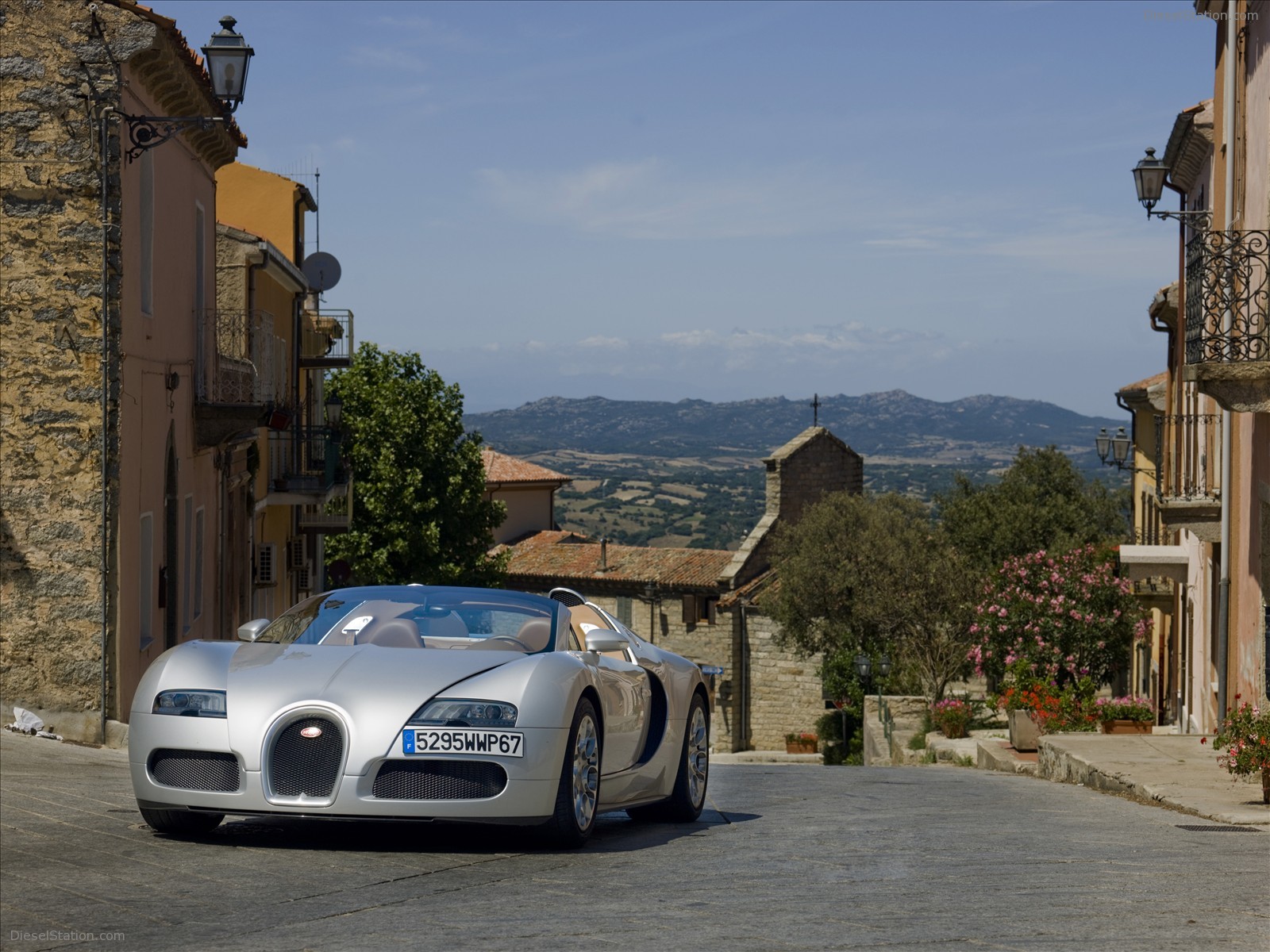 2010 Bugatti Veyron 16.4 Grand Sport in Sardinia