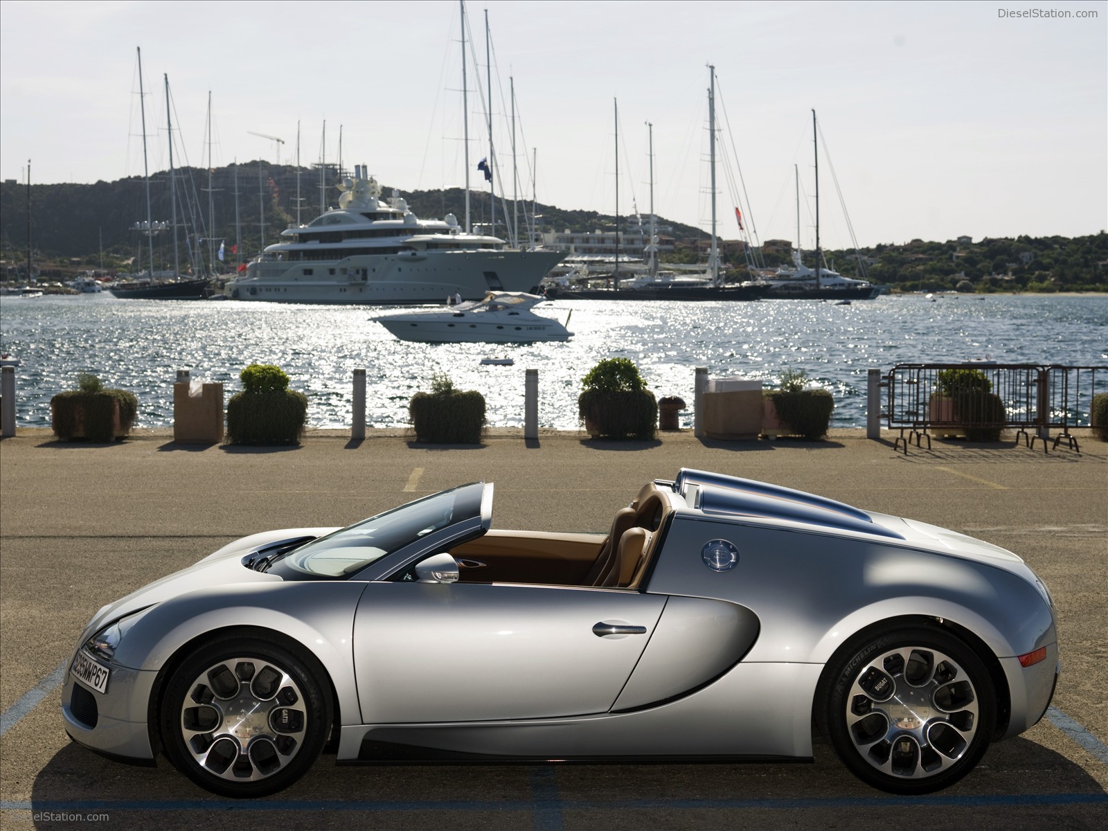 2010 Bugatti Veyron 16.4 Grand Sport in Sardinia 2010 Bugatti Veyron 16.4 Grand Sport in Sardinia