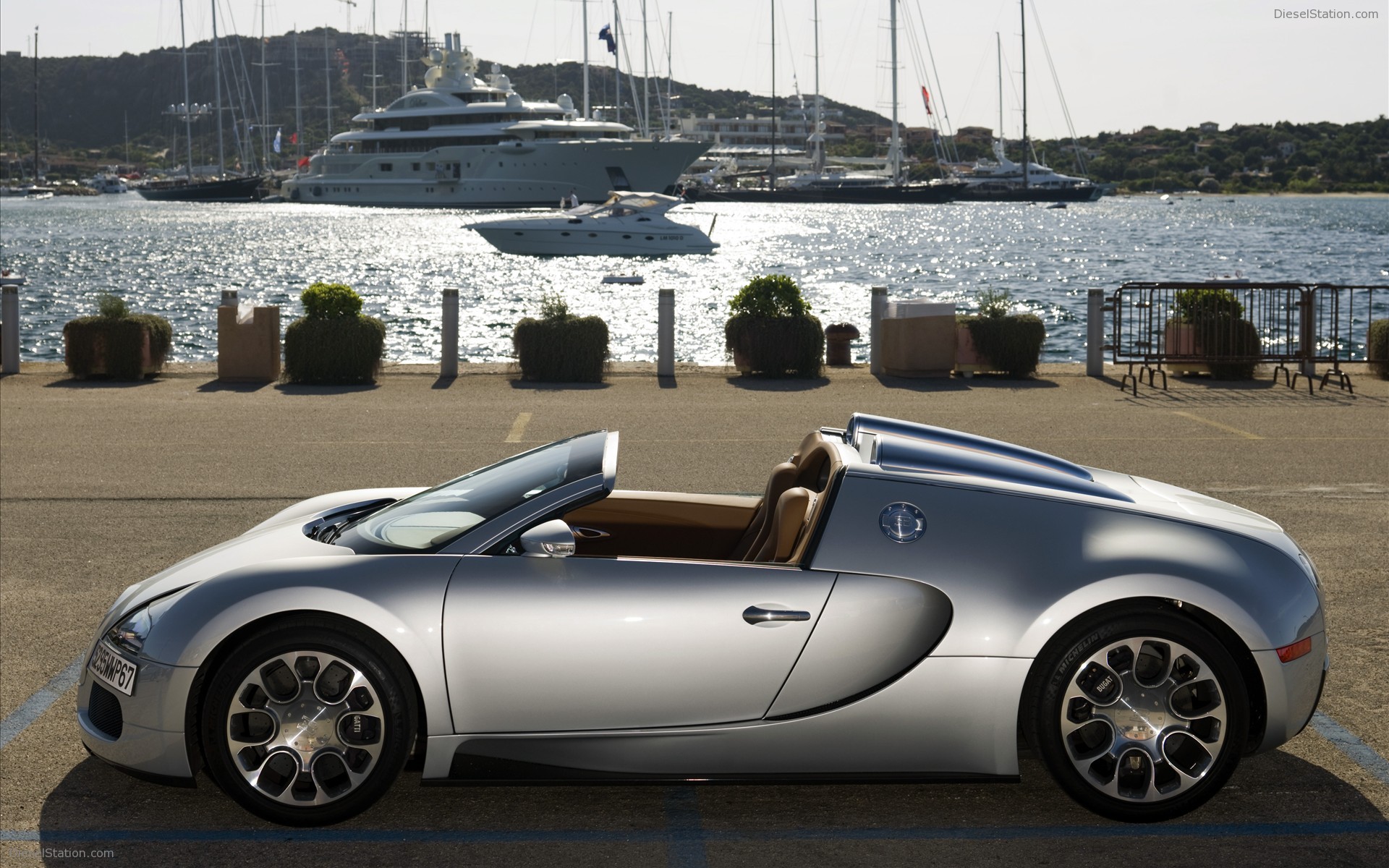 2010 Bugatti Veyron 16.4 Grand Sport in Sardinia 2010 Bugatti Veyron 16.4 Grand Sport in Sardinia