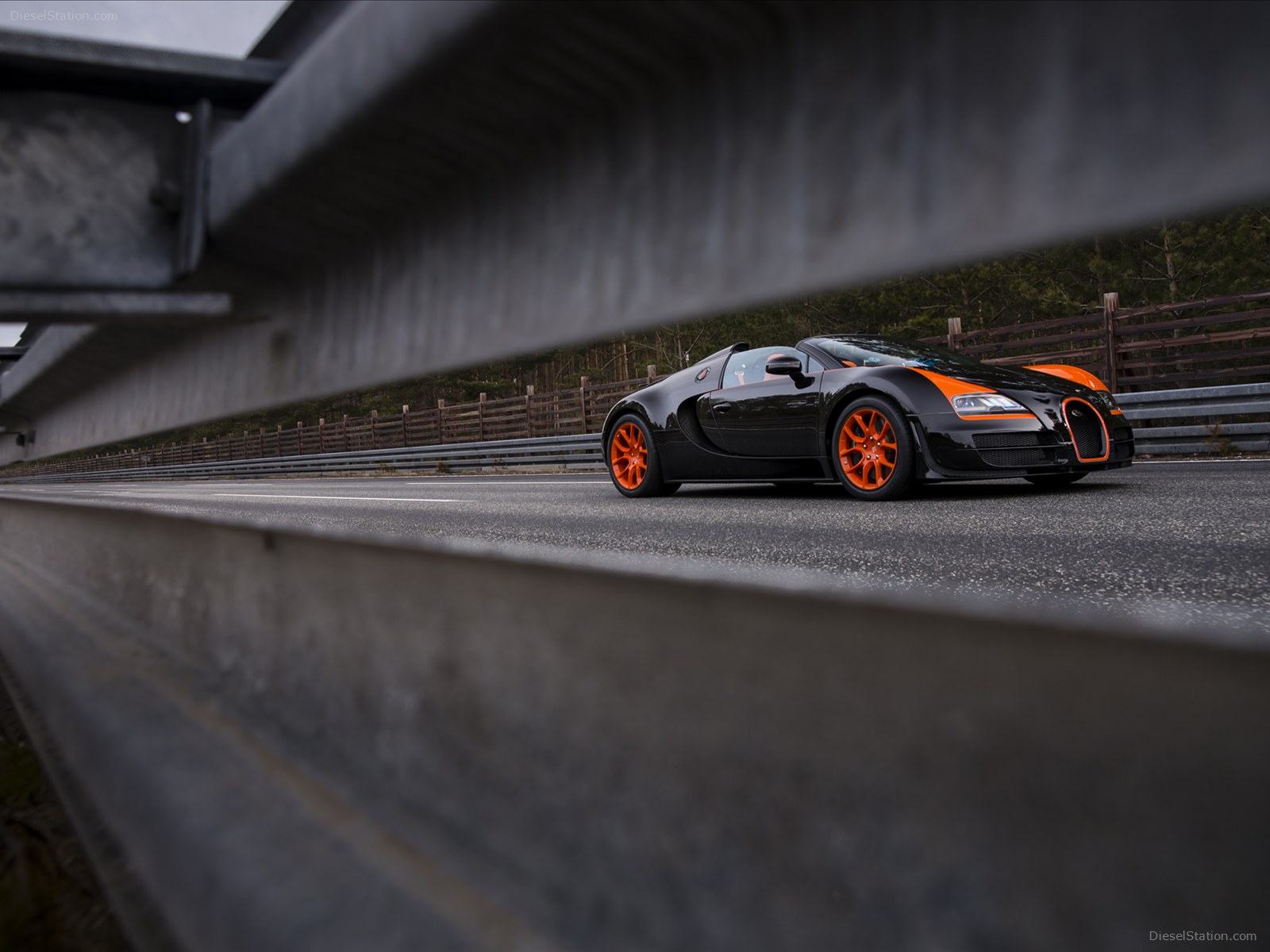 Bugatti Veyron 16.4 Grand Sport Vitesse World Record Car Edition 2013 Bugatti Veyron 16.4 Grand Sport Vitesse World Record Car Edition 2013