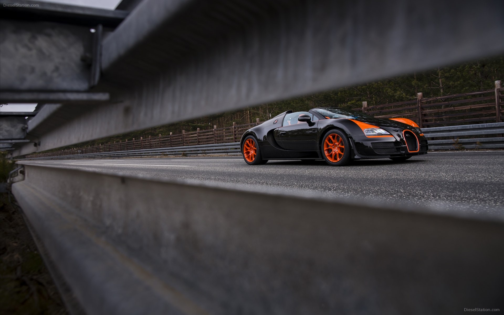 Bugatti Veyron 16.4 Grand Sport Vitesse World Record Car Edition 2013 Bugatti Veyron 16.4 Grand Sport Vitesse World Record Car Edition 2013
