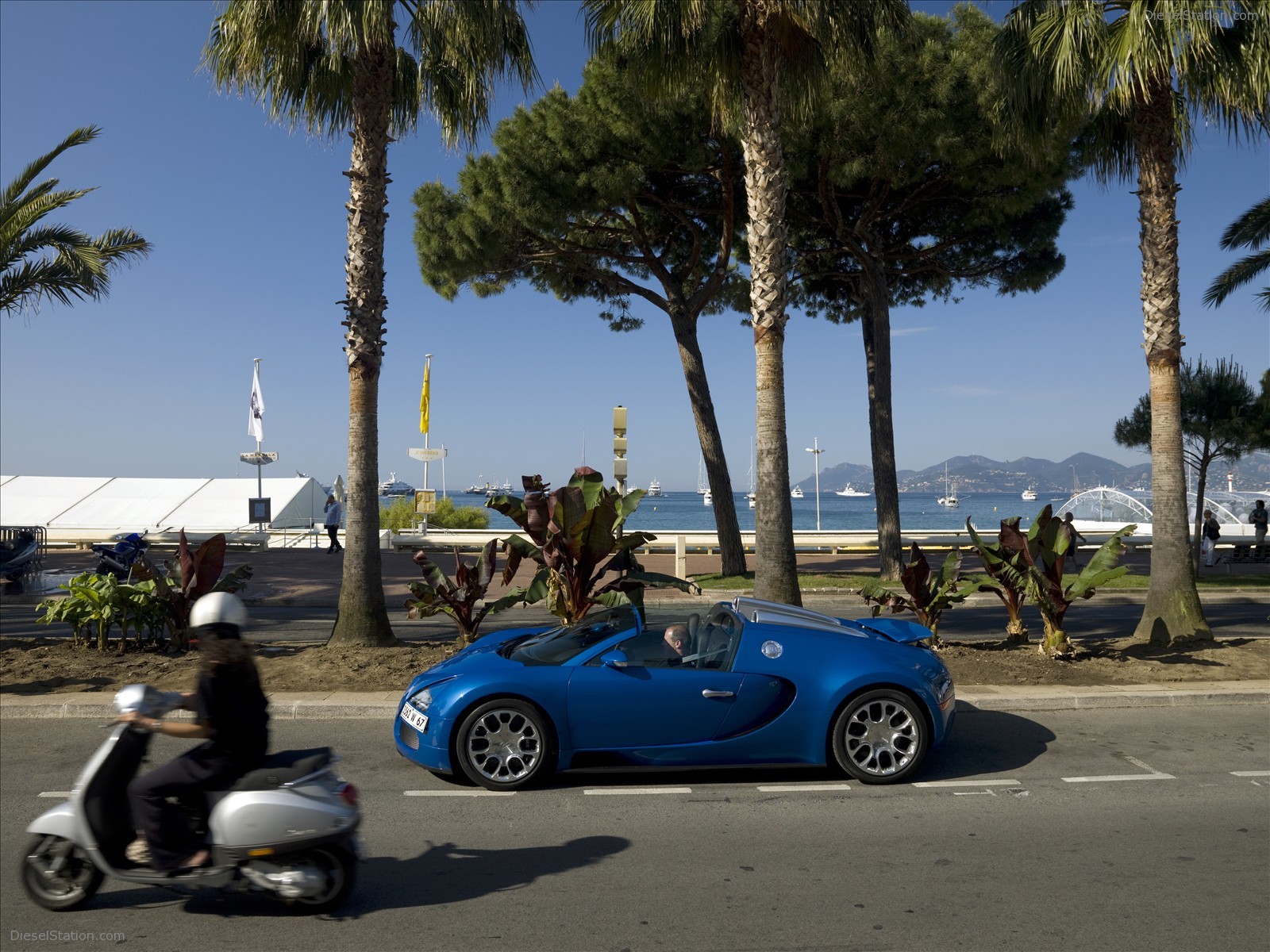 Bugatti Veyron 16.4 Grand Sport enters production Bugatti Veyron 16.4 Grand Sport enters production