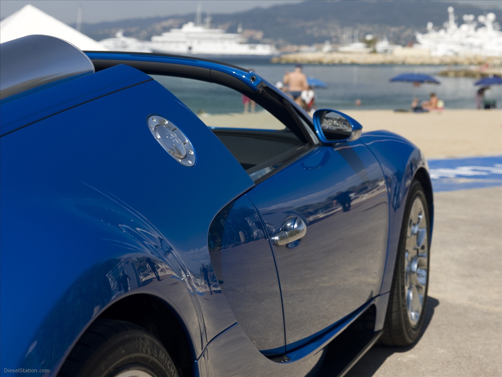 Bugatti Veyron 16.4 Grand Sport enters production Bugatti Veyron 16.4 Grand Sport enters production
