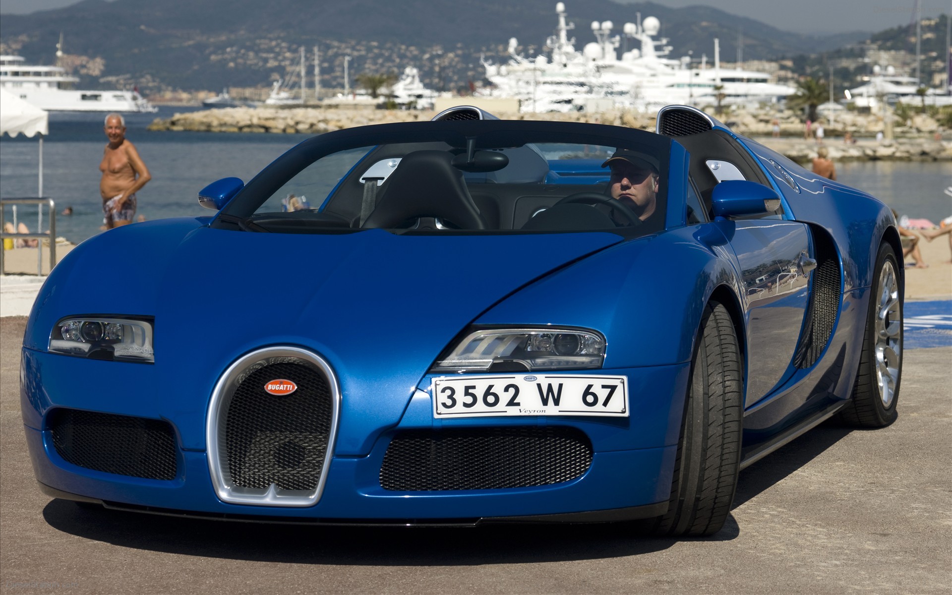 Bugatti Veyron 16.4 Grand Sport enters production Bugatti Veyron 16.4 Grand Sport enters production