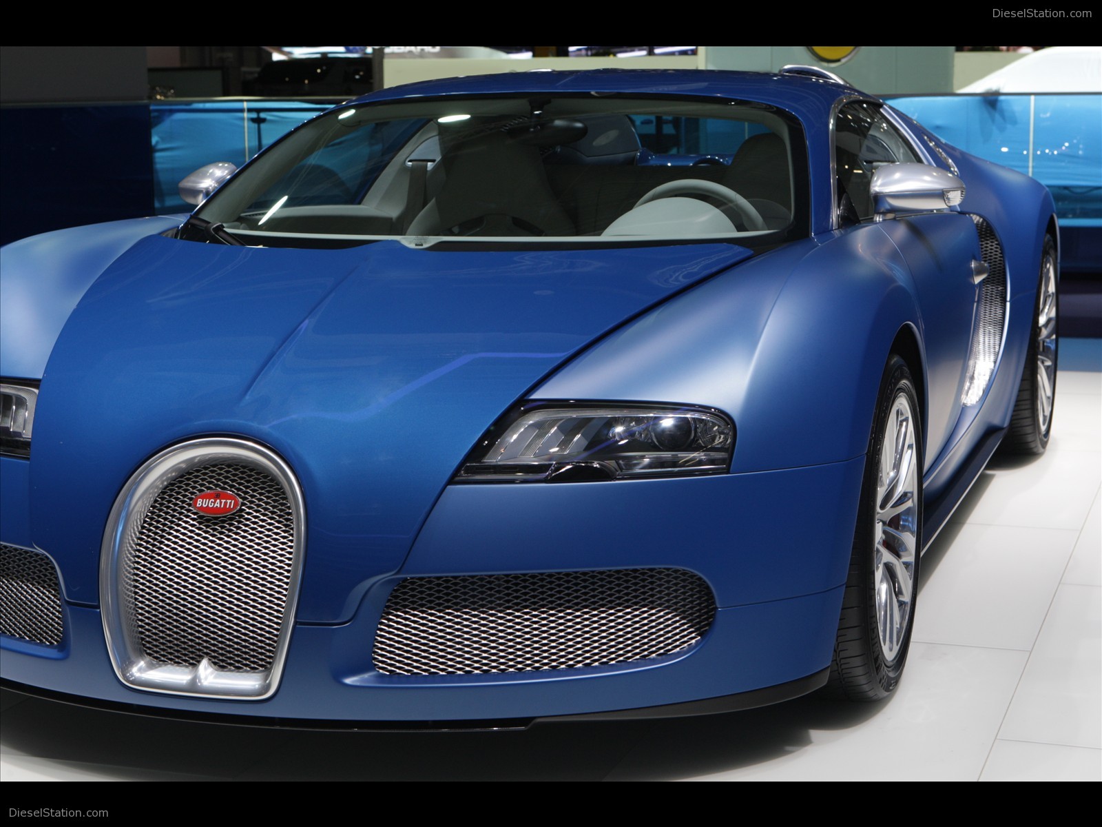 Bugatti Veyron Bleu Centenaire