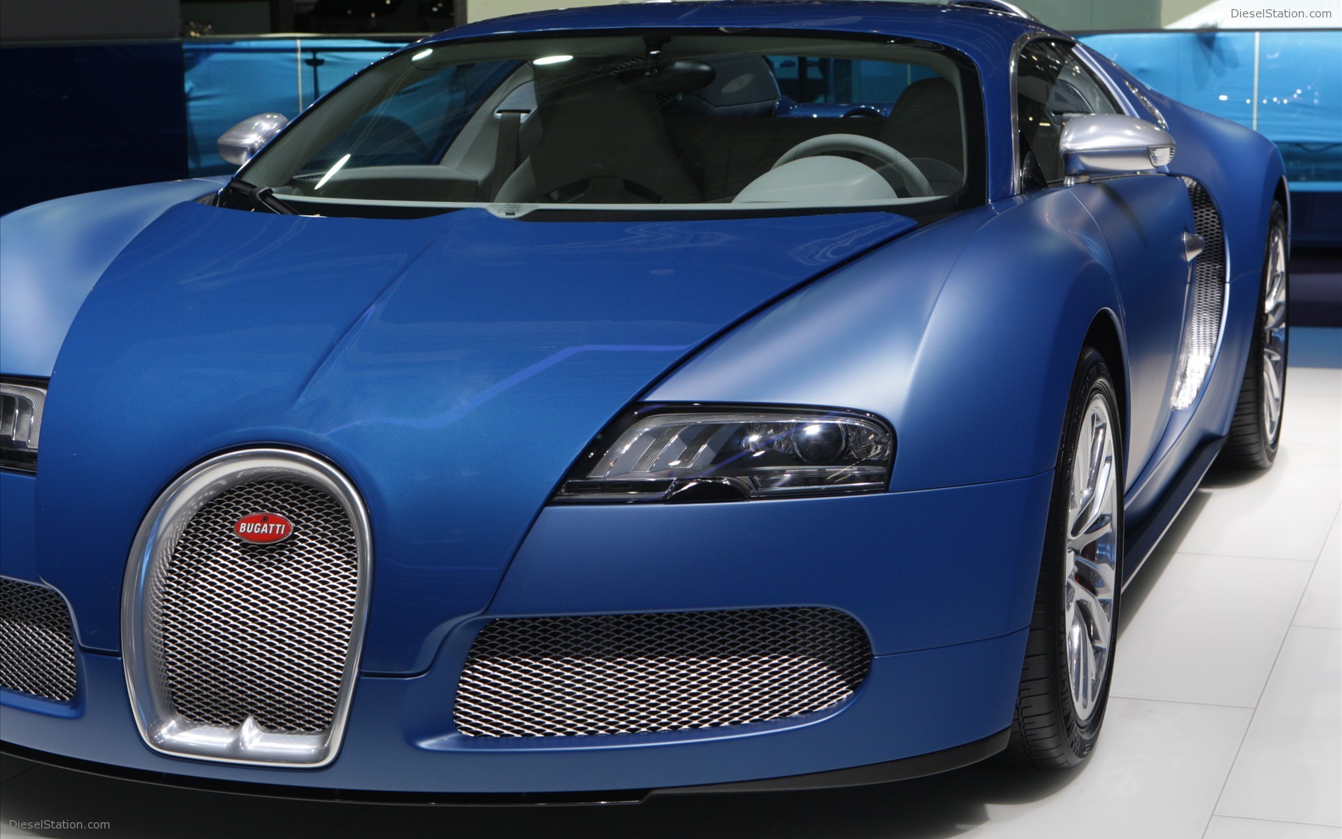 Bugatti Veyron Bleu Centenaire