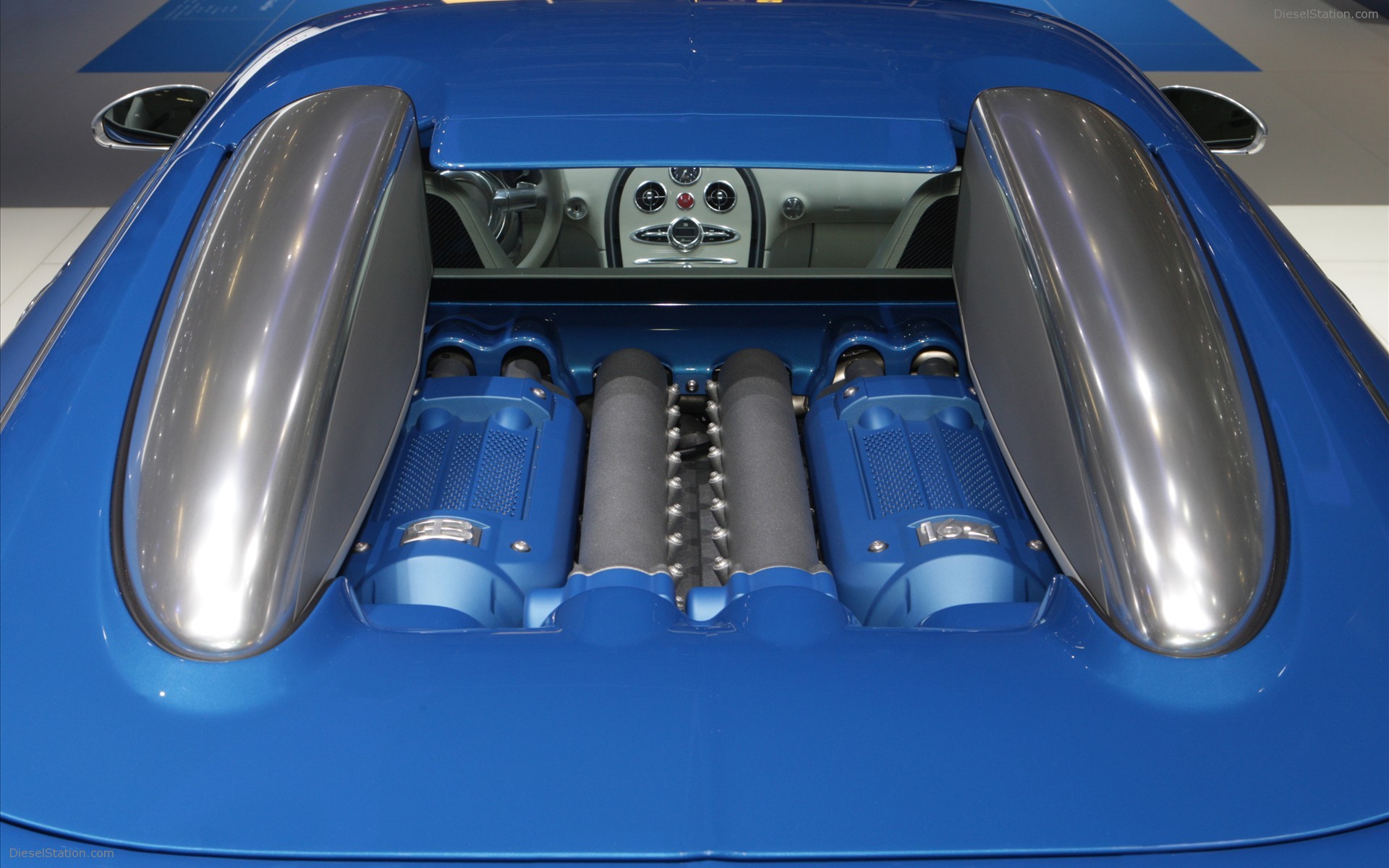 Bugatti Veyron Bleu Centenaire