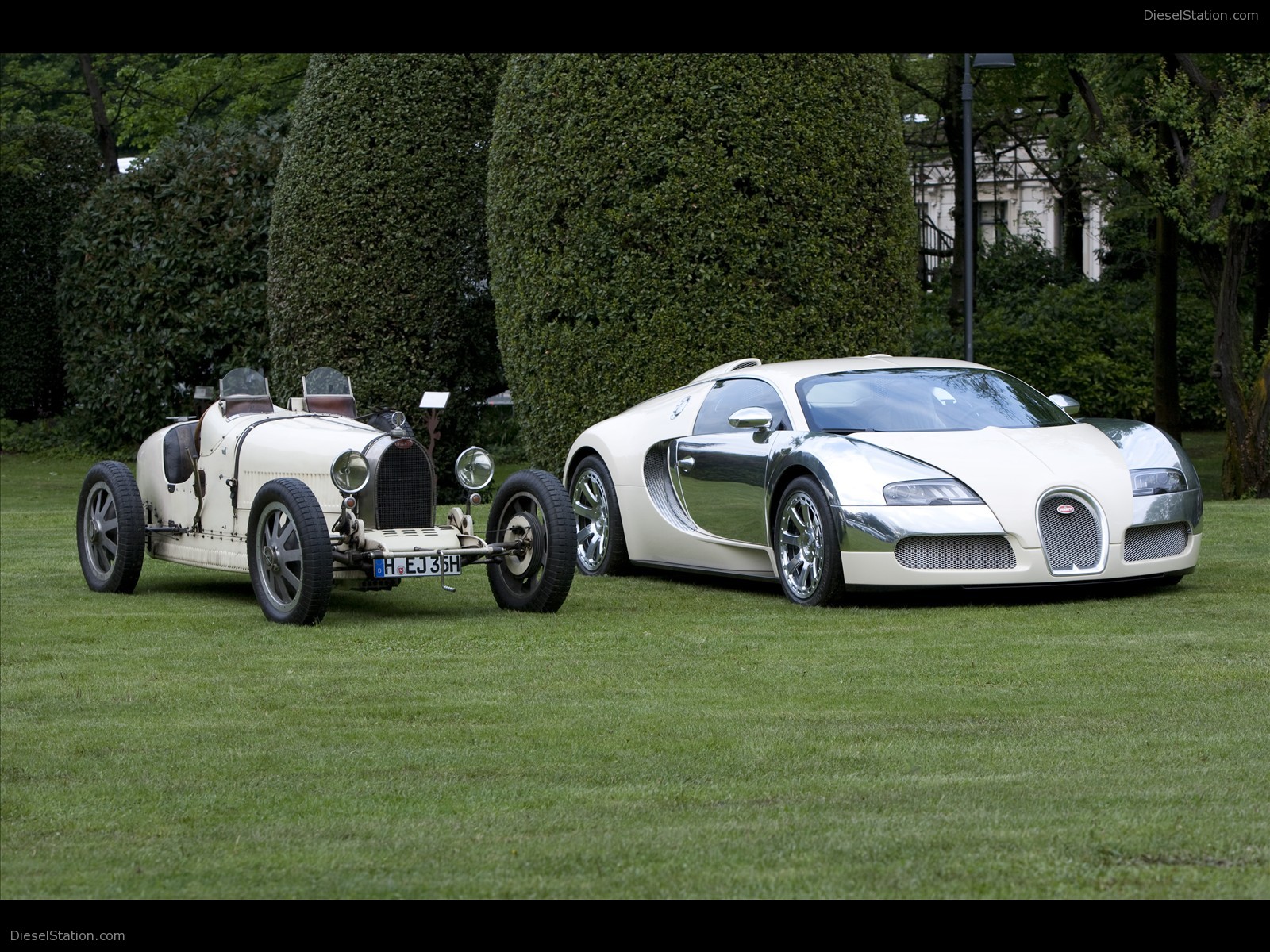 Bugatti Veyron Centenaire Editions