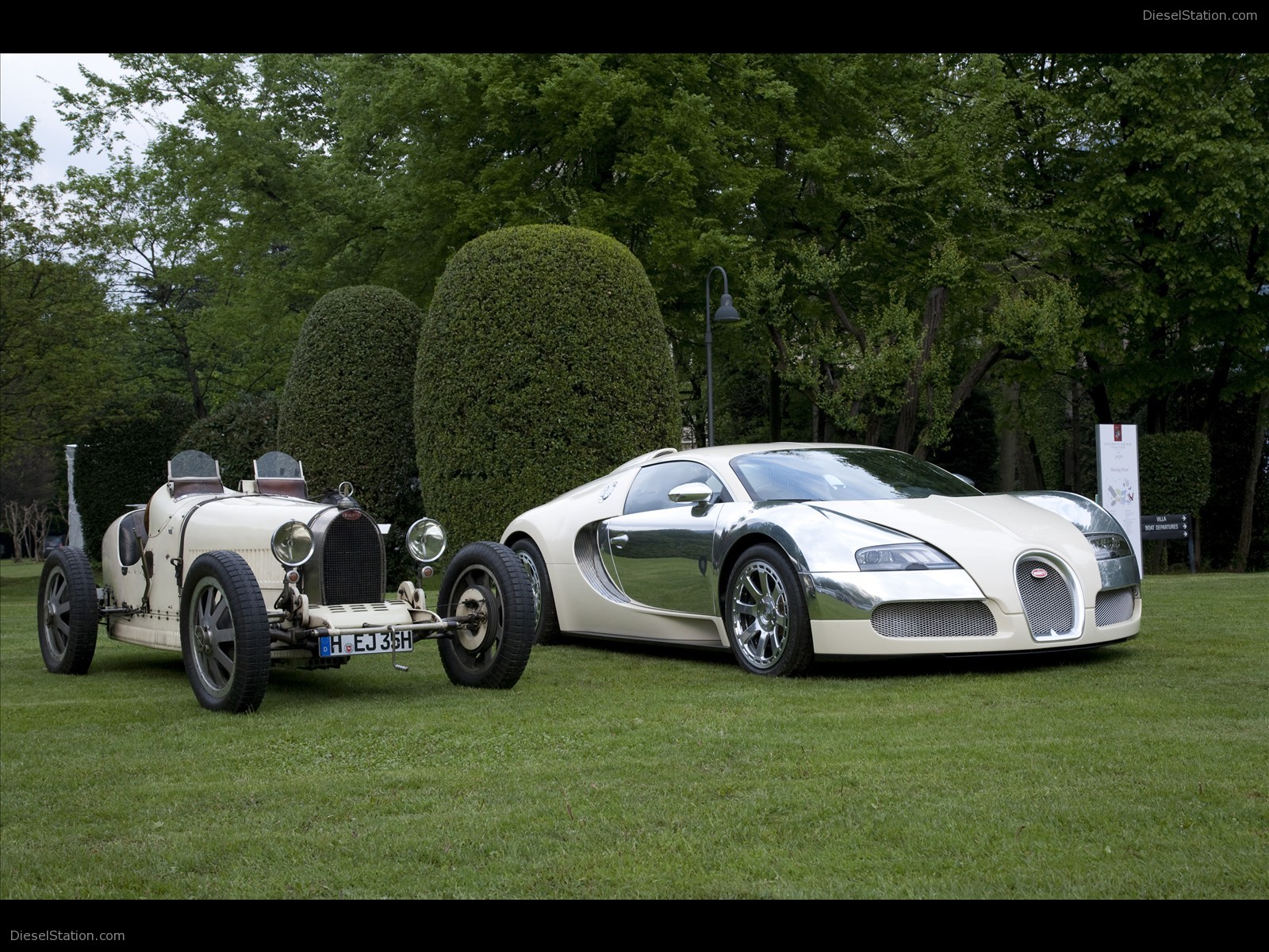 Bugatti Veyron Centenaire Editions