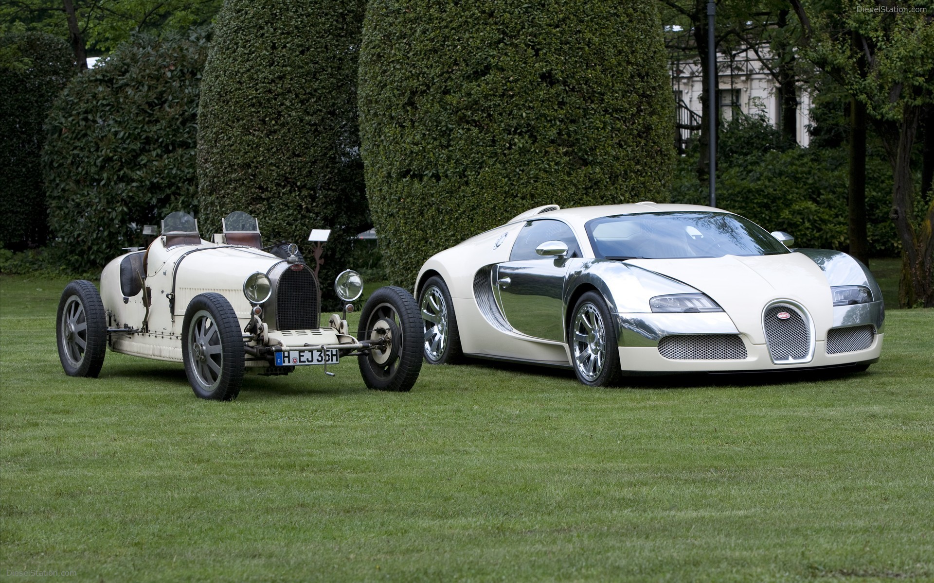 Bugatti Veyron Centenaire Editions