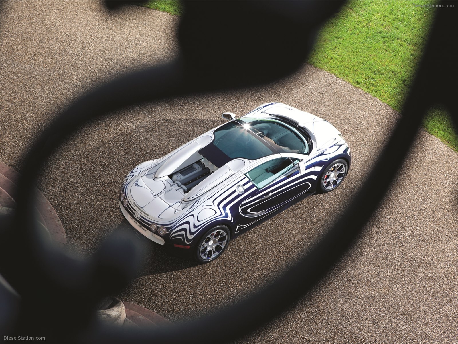 Bugatti Veyron Grand Sport L'Or Blanc 2011 Bugatti Veyron Grand Sport L'Or Blanc 2011