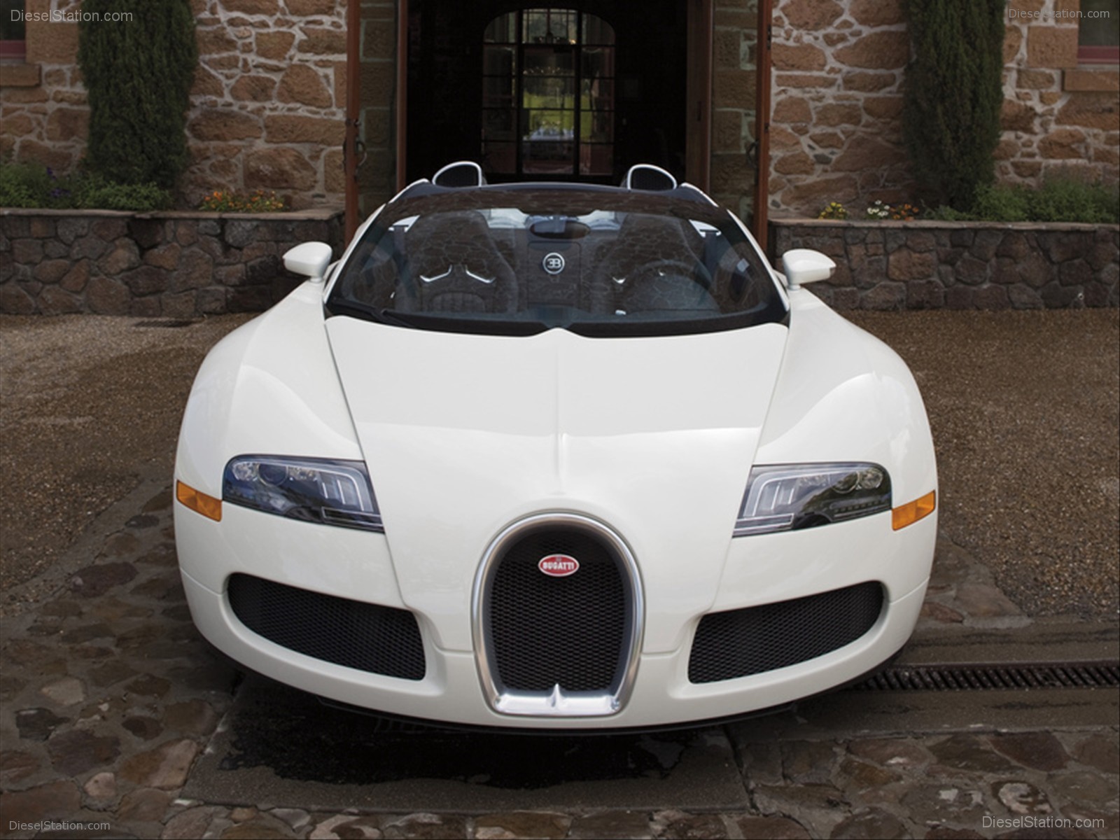 Bugatti Veyron 16.4 Grand Sport Production Start Bugatti Veyron 16.4 Grand Sport Production Start
