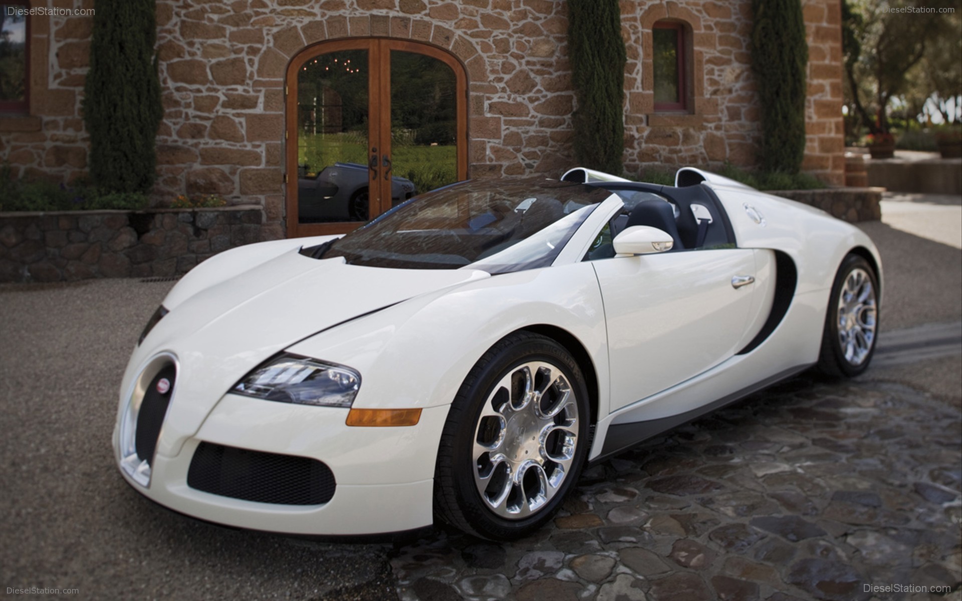 Bugatti Veyron 16.4 Grand Sport Production Start Bugatti Veyron 16.4 Grand Sport Production Start