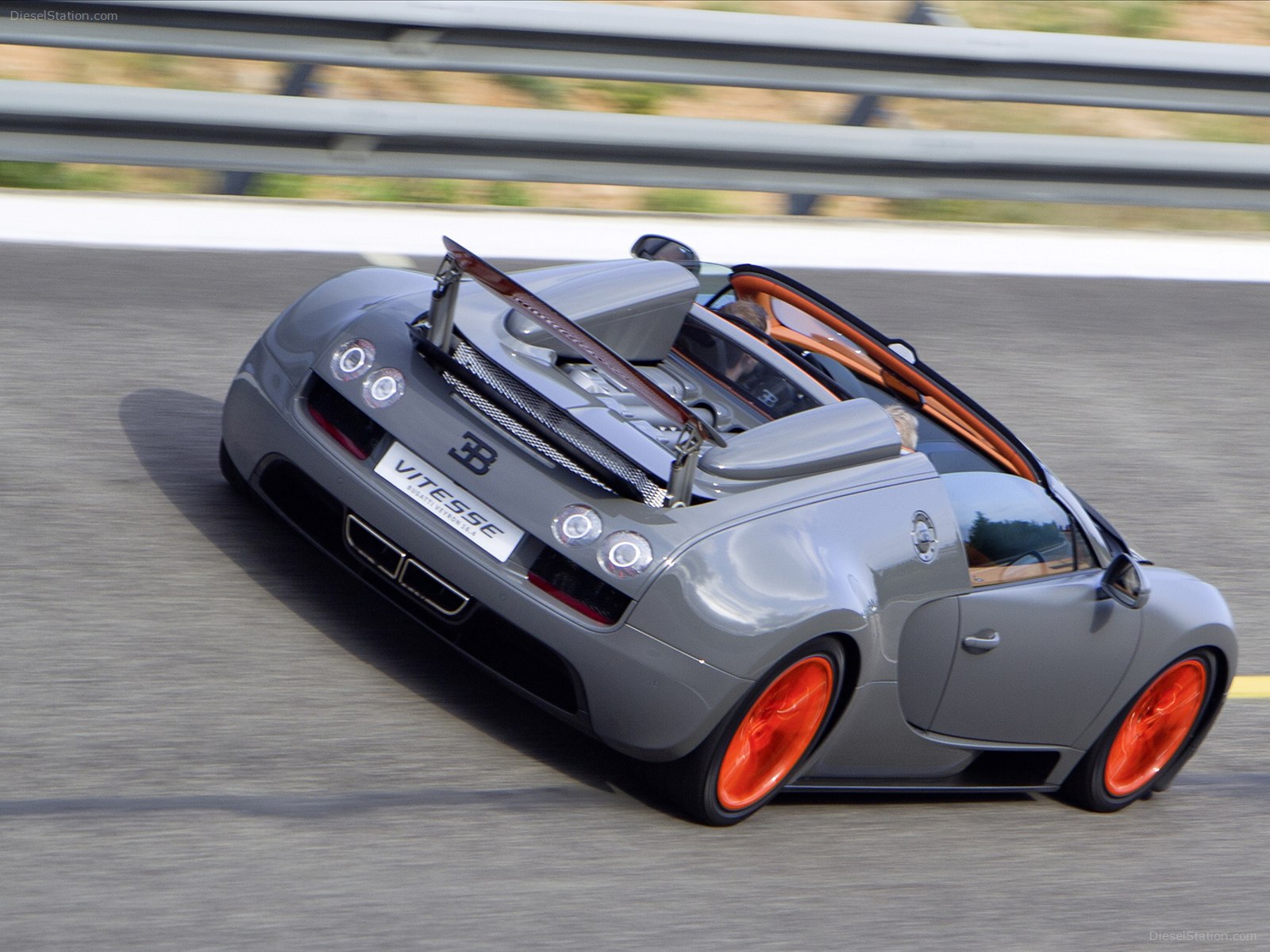 Bugatti Veyron Grand Sport Vitesse 2012 Bugatti Veyron Grand Sport Vitesse 2012