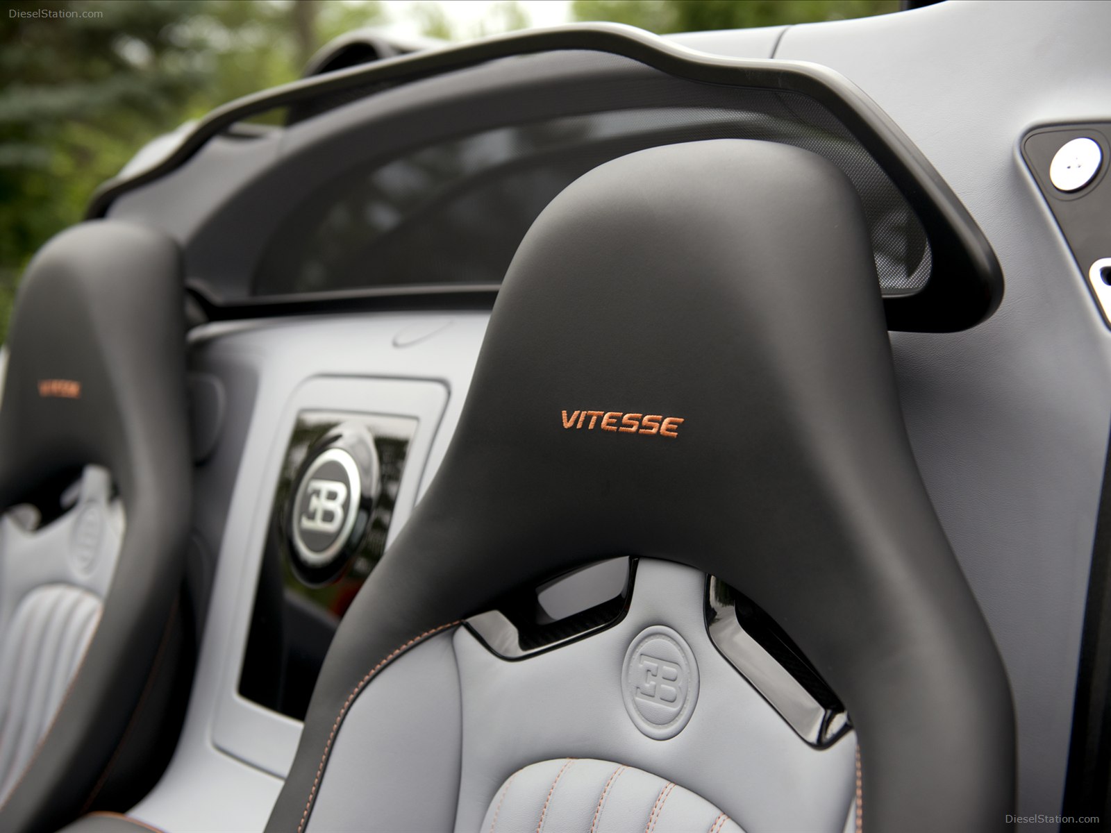 Bugatti Veyron Grand Sport Vitesse 2012