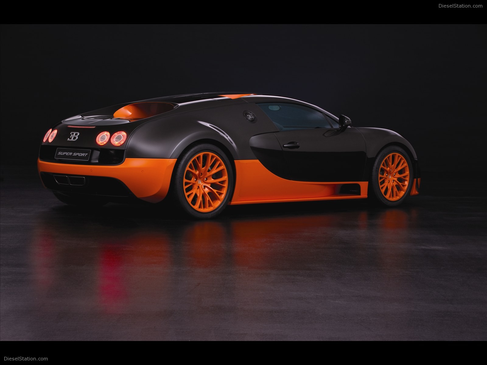 Bugatti Veyron 16.4 Super Sports Car 2011