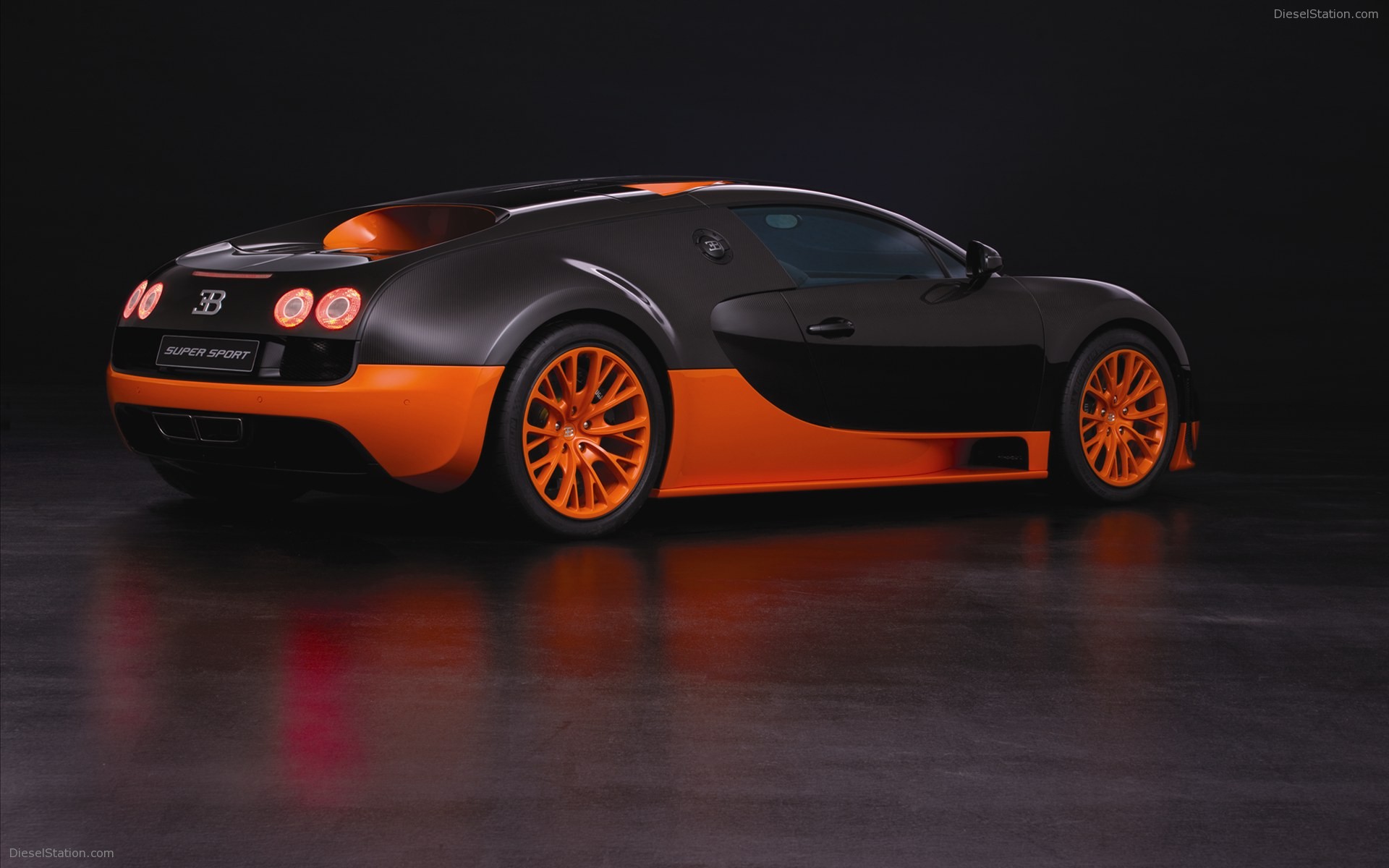 Bugatti Veyron 16.4 Super Sports Car 2011 Bugatti Veyron 16.4 Super Sports Car 2011