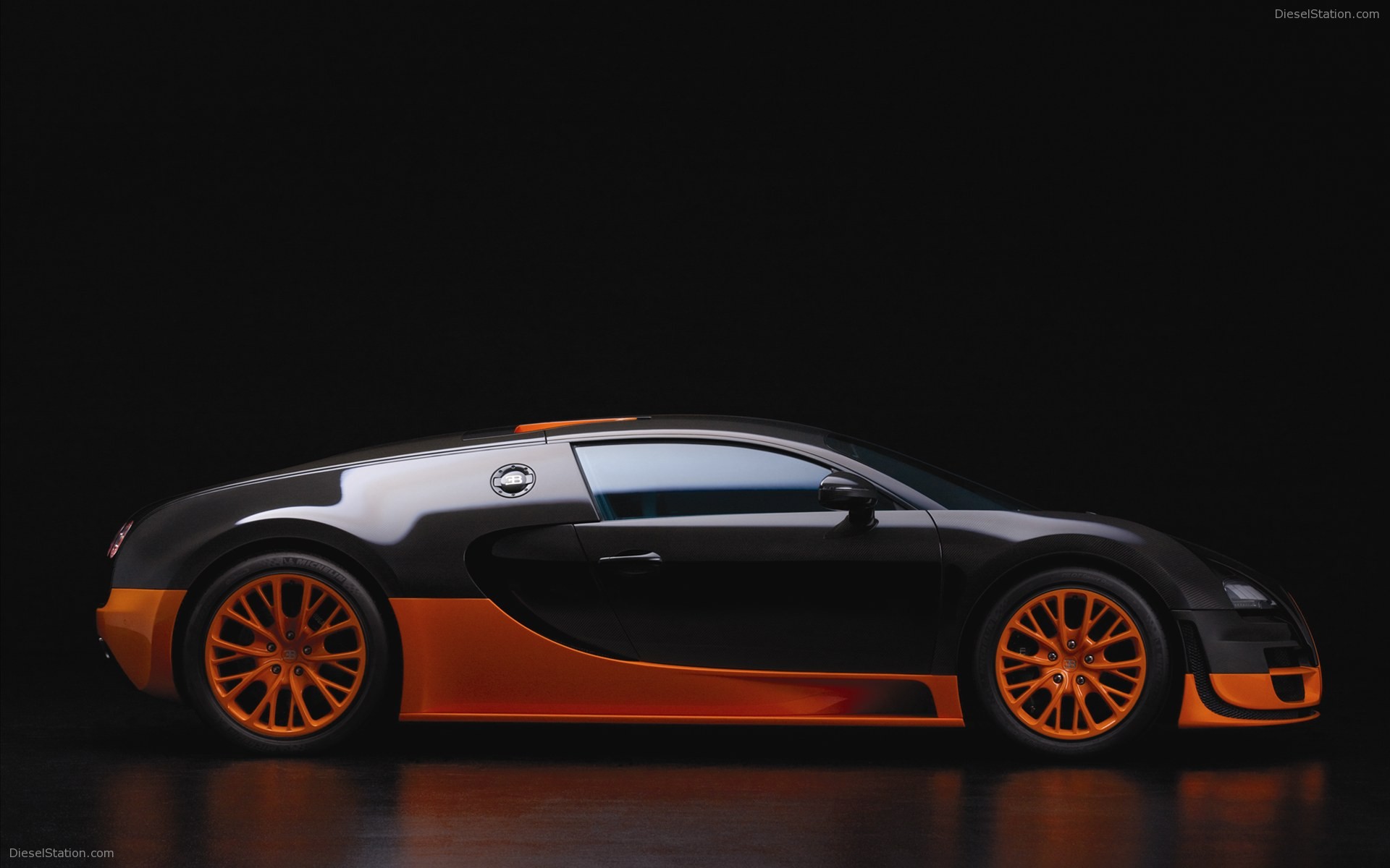 Bugatti Veyron 16.4 Super Sports Car 2011 Bugatti Veyron 16.4 Super Sports Car 2011