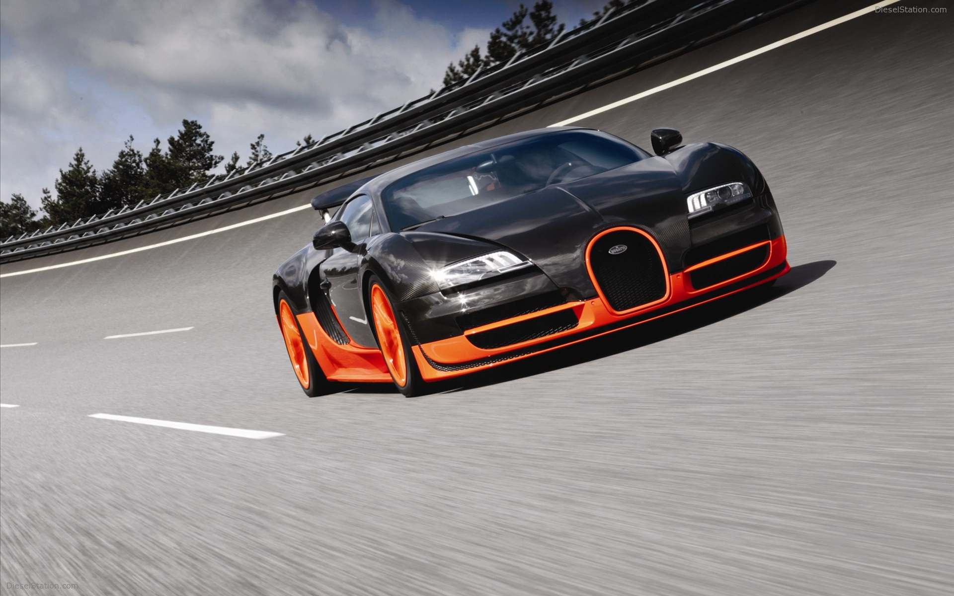 Bugatti Veyron 16.4 Super Sports Car 2011 Bugatti Veyron 16.4 Super Sports Car 2011