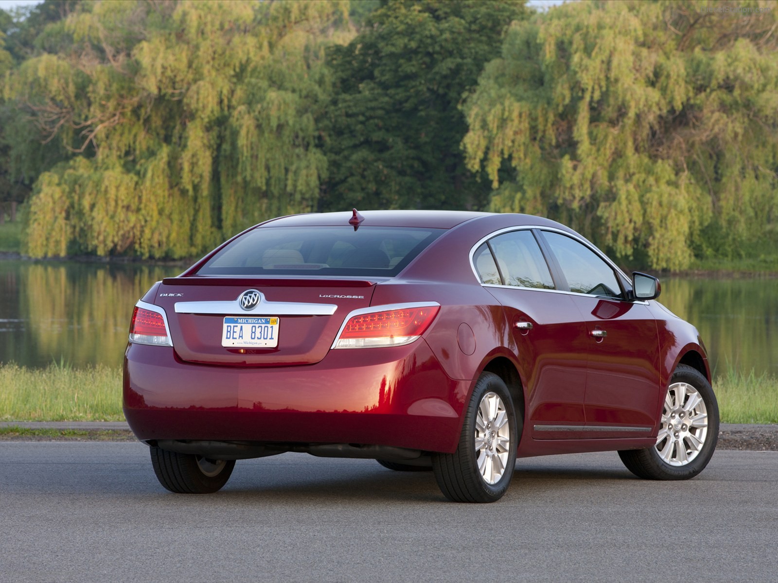 Buick LaCrosse 2011