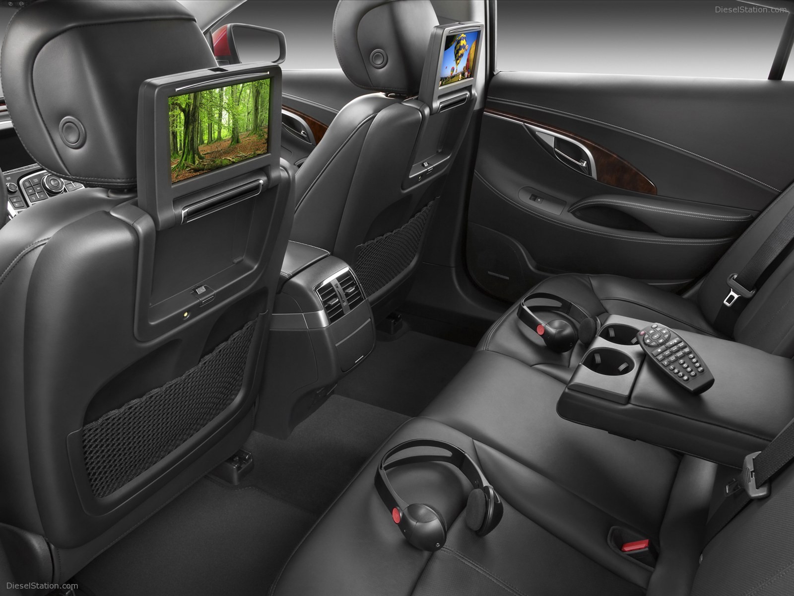 Buick LaCrosse 2011