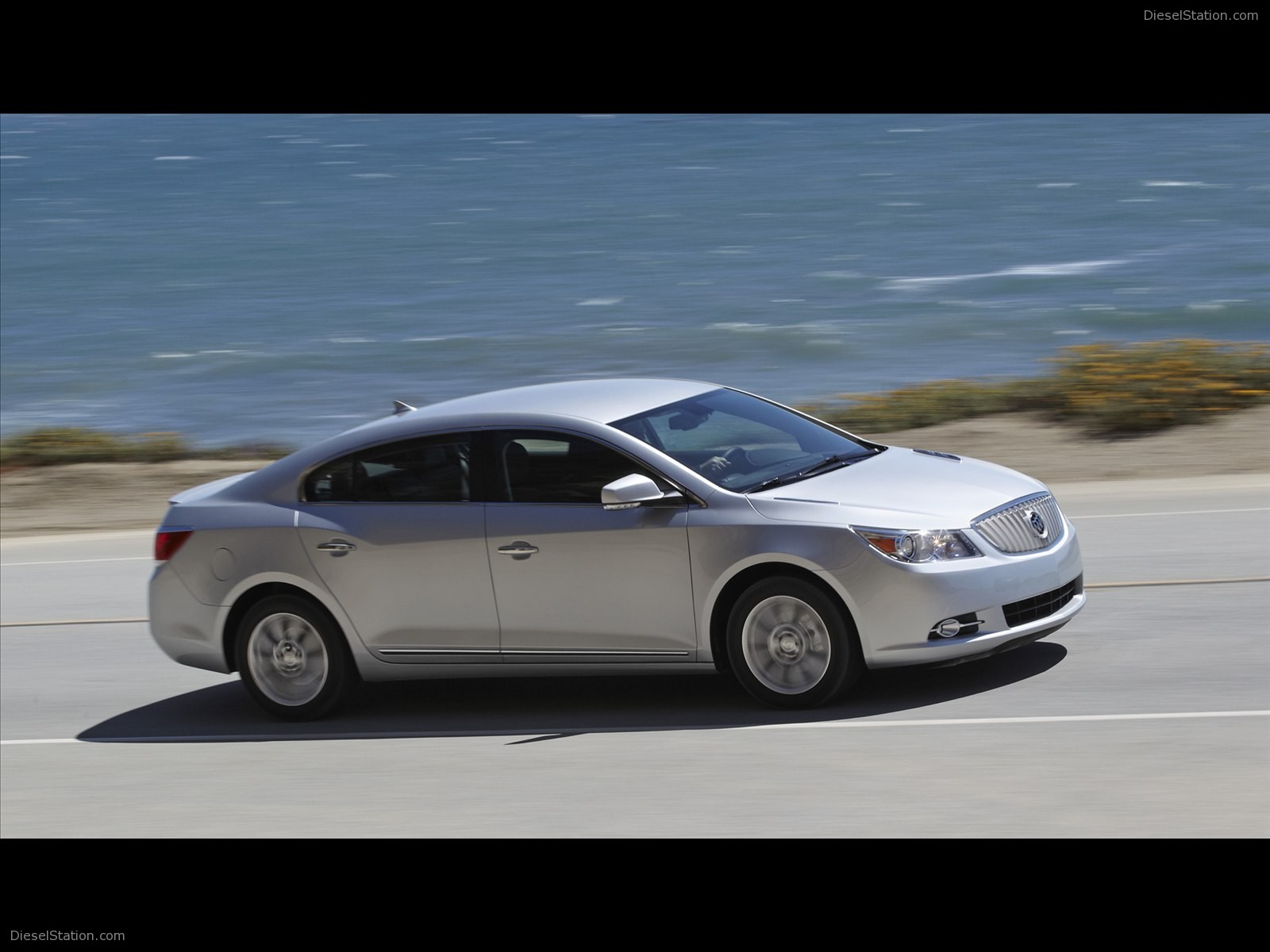 Buick LaCrosse 2012