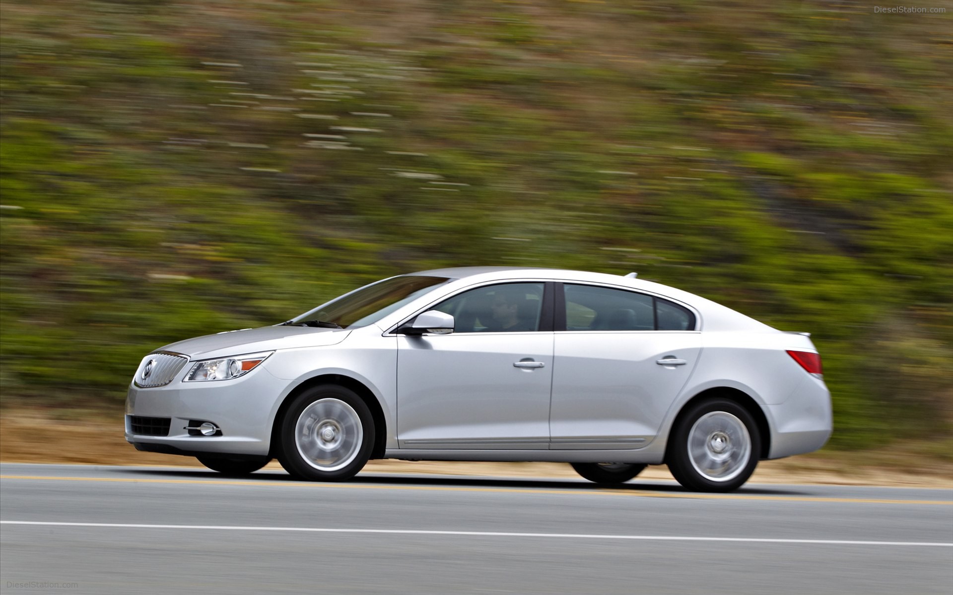 Buick LaCrosse 2012