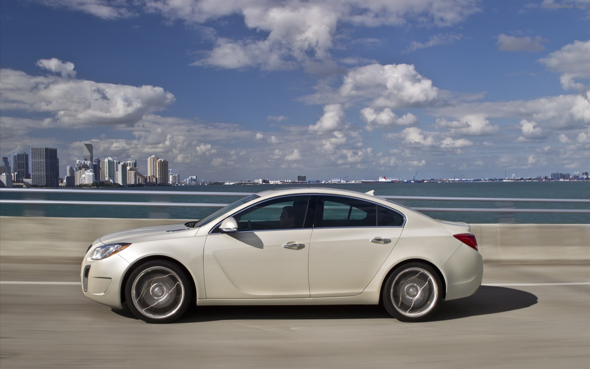 Buick Regal GS 2012