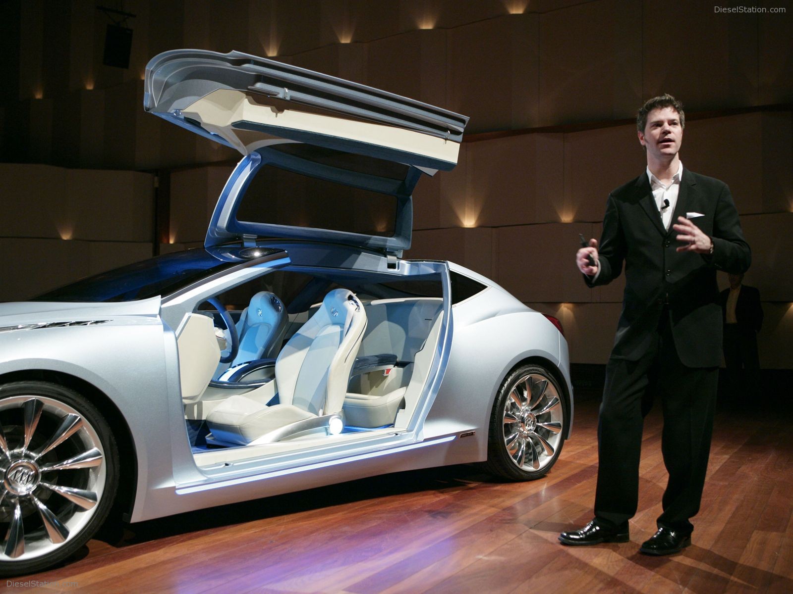 Buick Riviera Concept Car Pictures