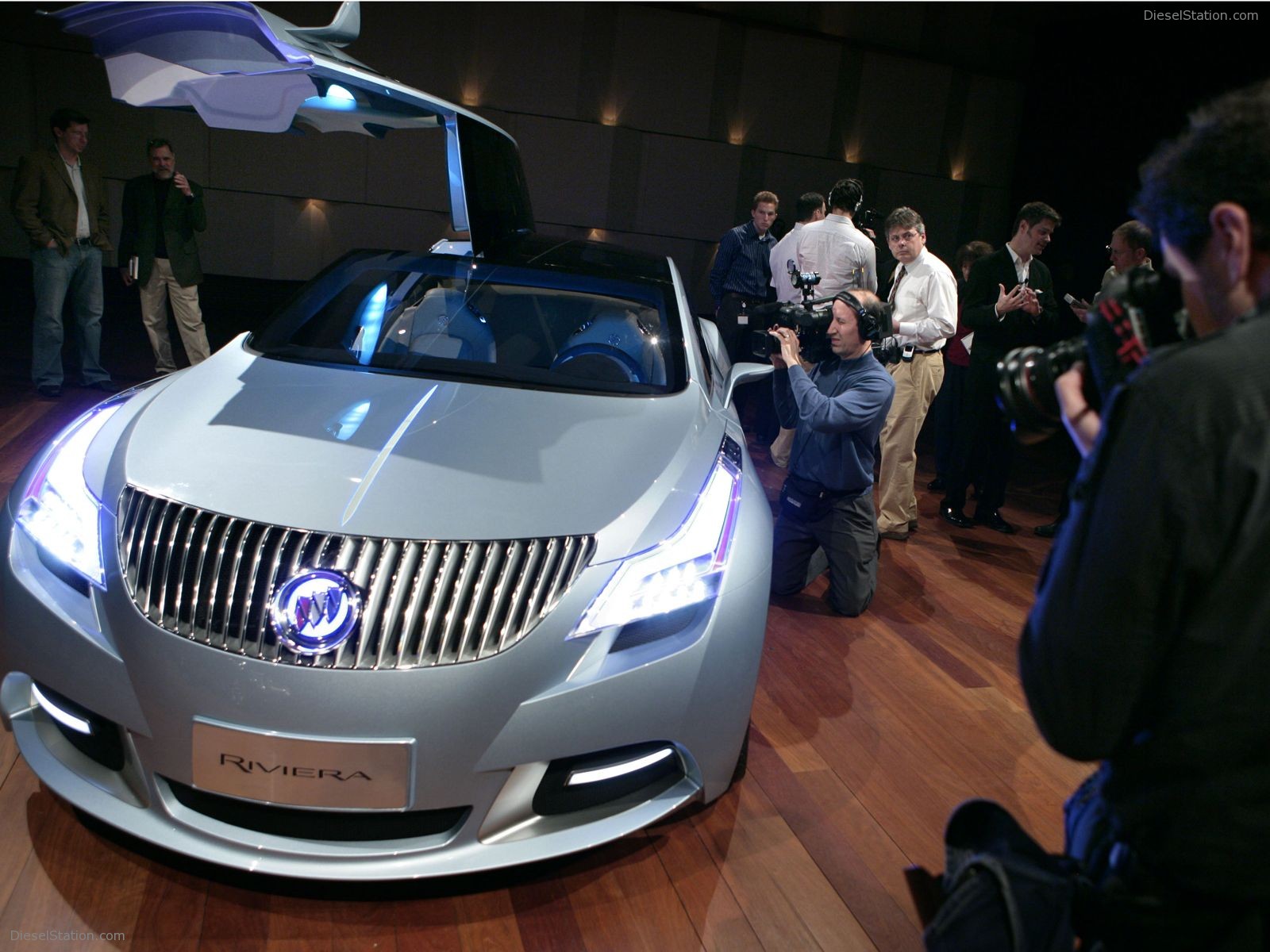 Buick Riviera Concept Car Pictures