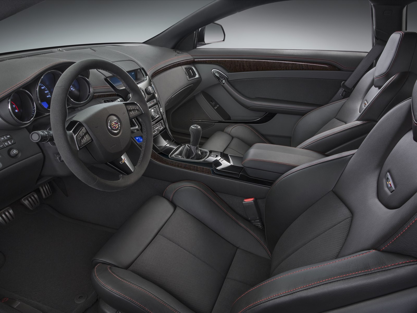 Cadillac CTS-V Coupe 2015