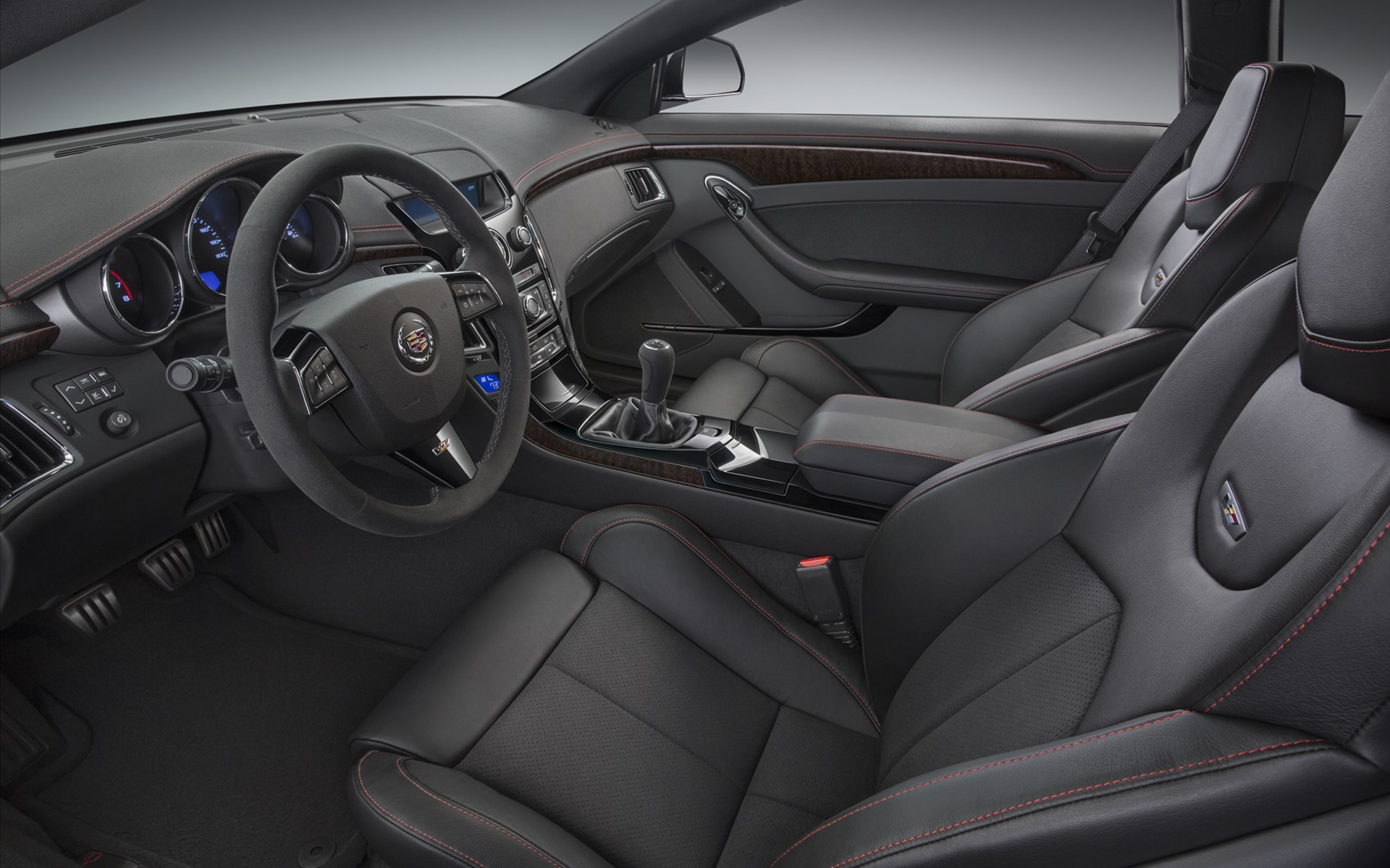Cadillac CTS-V Coupe 2015