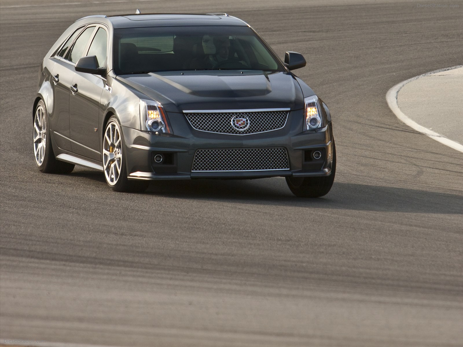 Cadillac CTS-V Wagon 2012