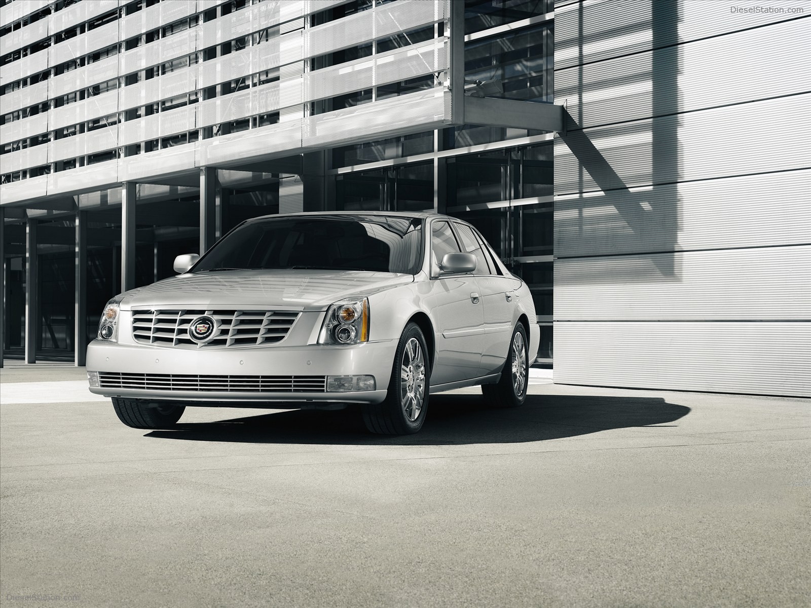 Cadillac DTS 2011