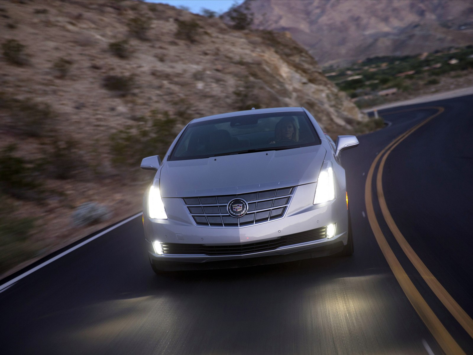 Cadillac ELR 2014