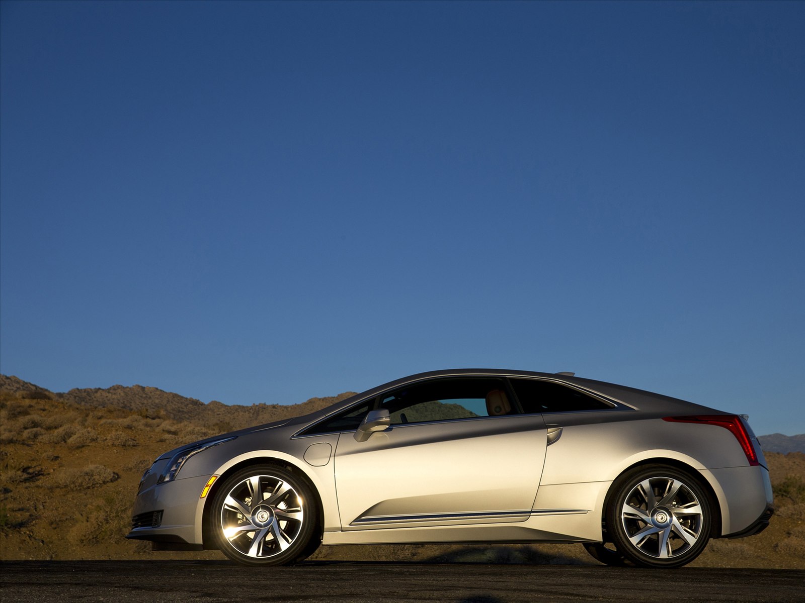 Cadillac ELR 2014