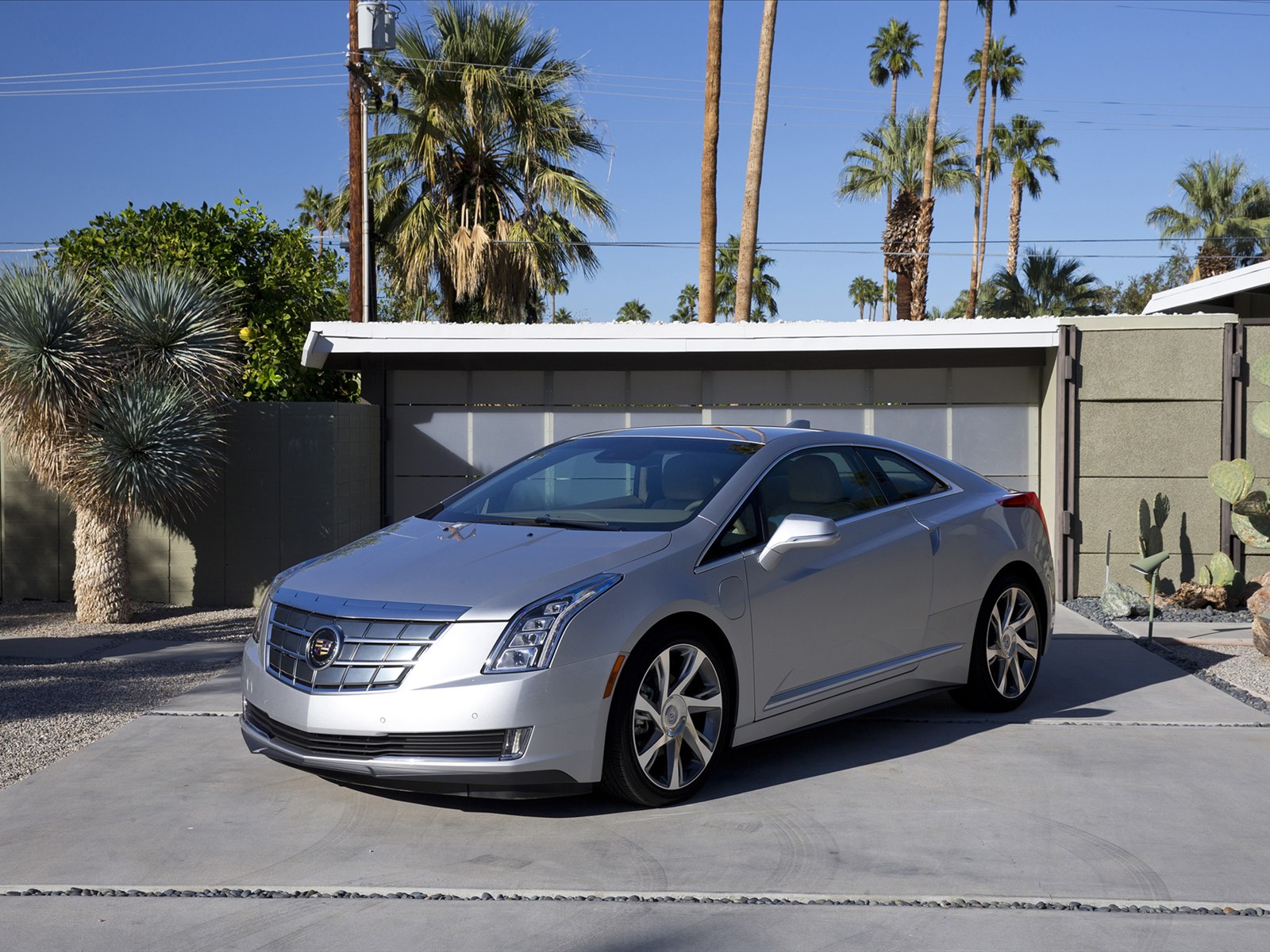 Cadillac ELR 2014