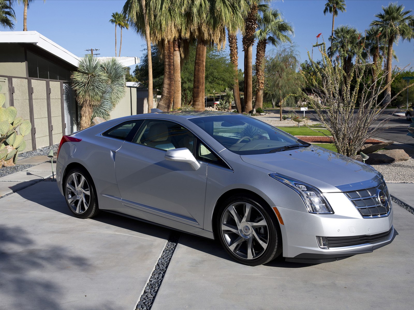 Cadillac ELR 2014