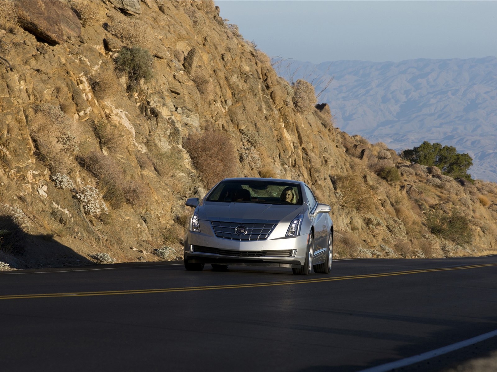 Cadillac ELR 2014