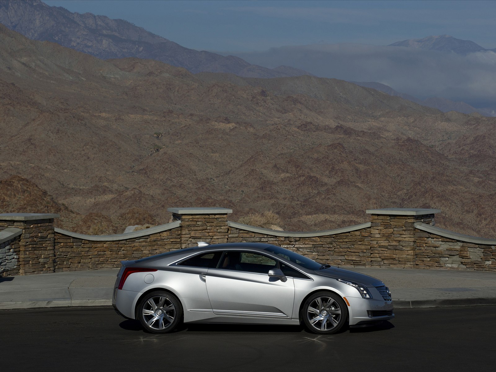 Cadillac ELR 2014