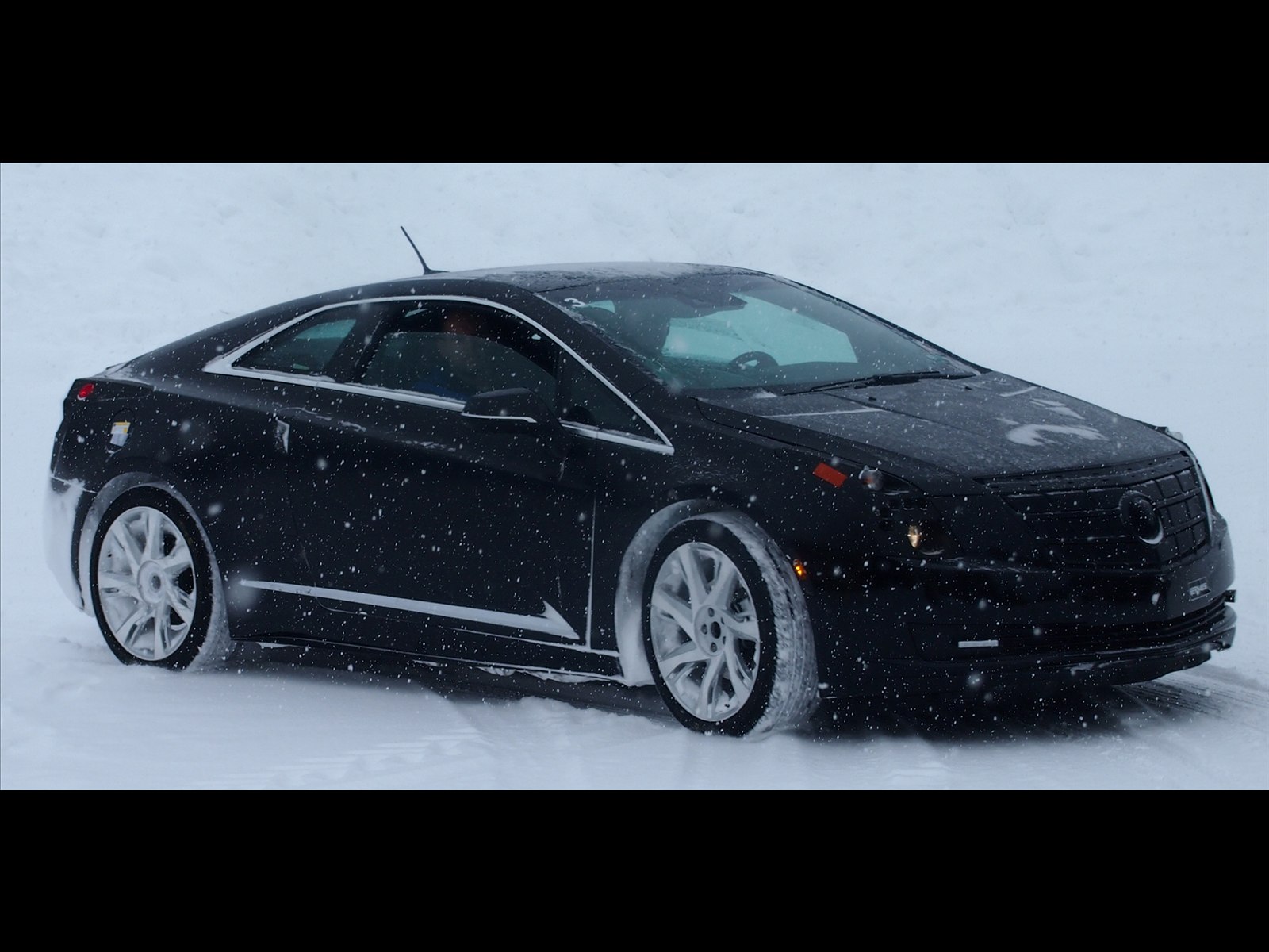 Cadillac ELR 2014