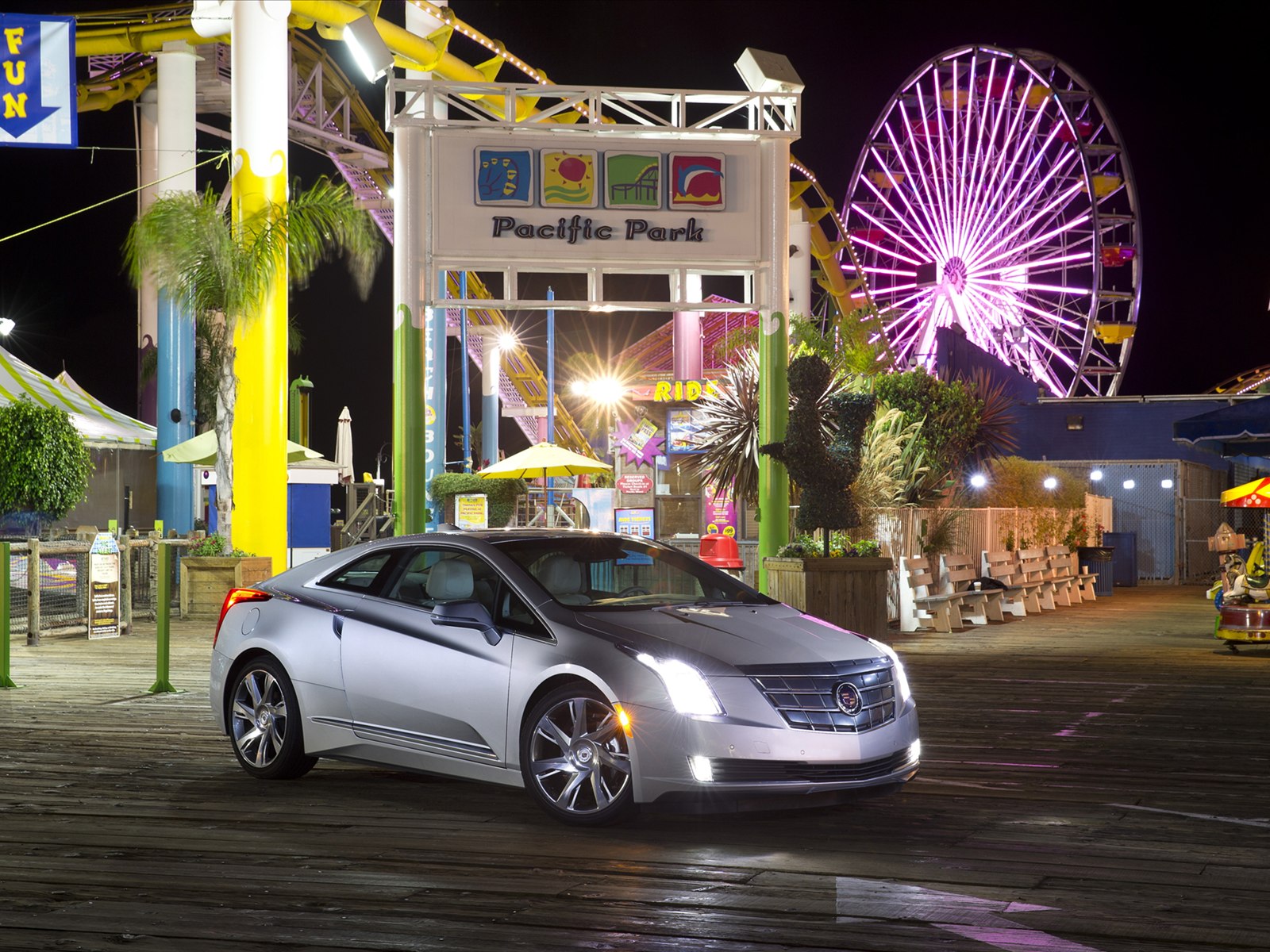 Cadillac ELR 2014