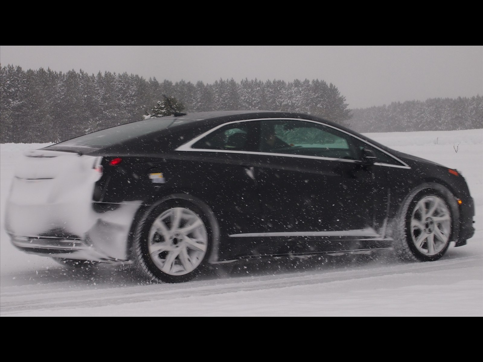 Cadillac ELR 2014
