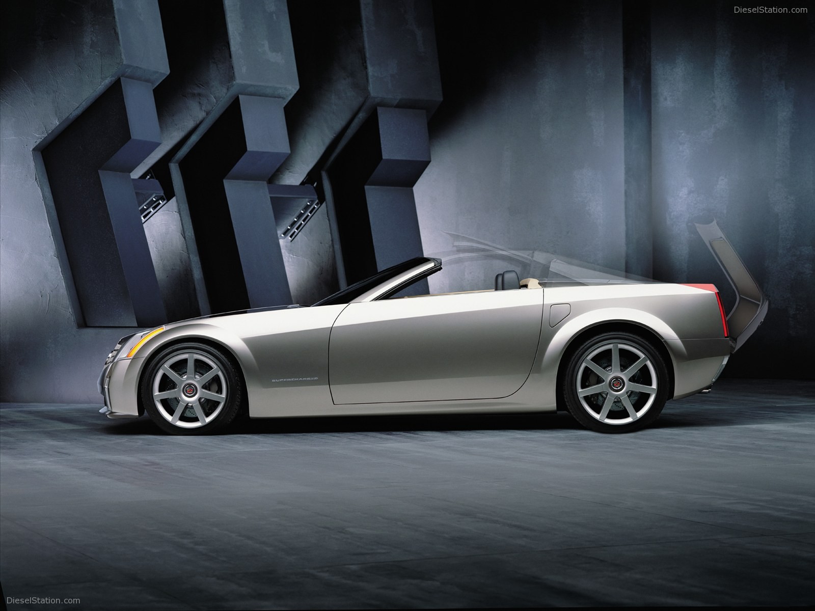Cadillac Evoq Concept 1999