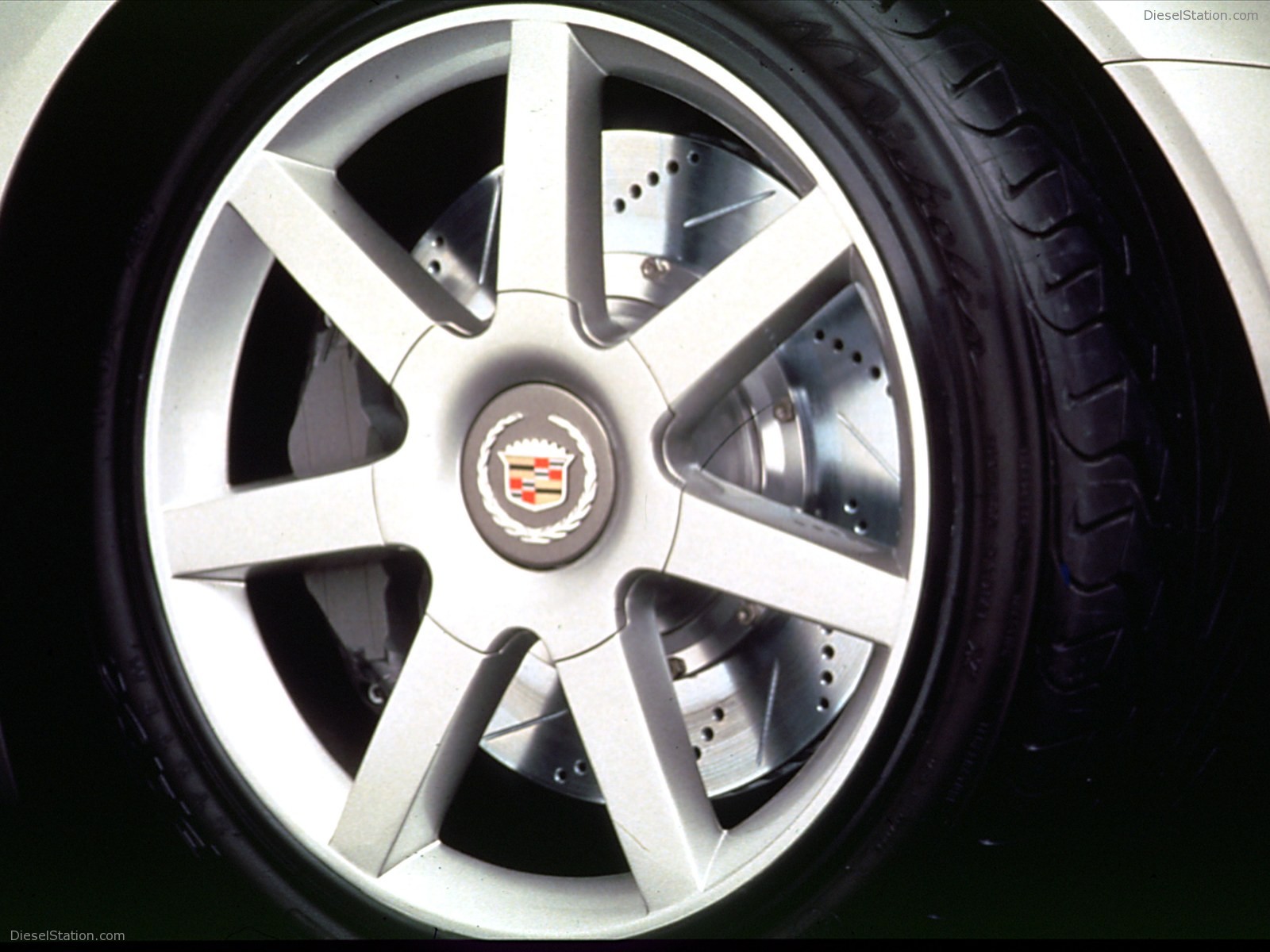 Cadillac Evoq Concept 1999