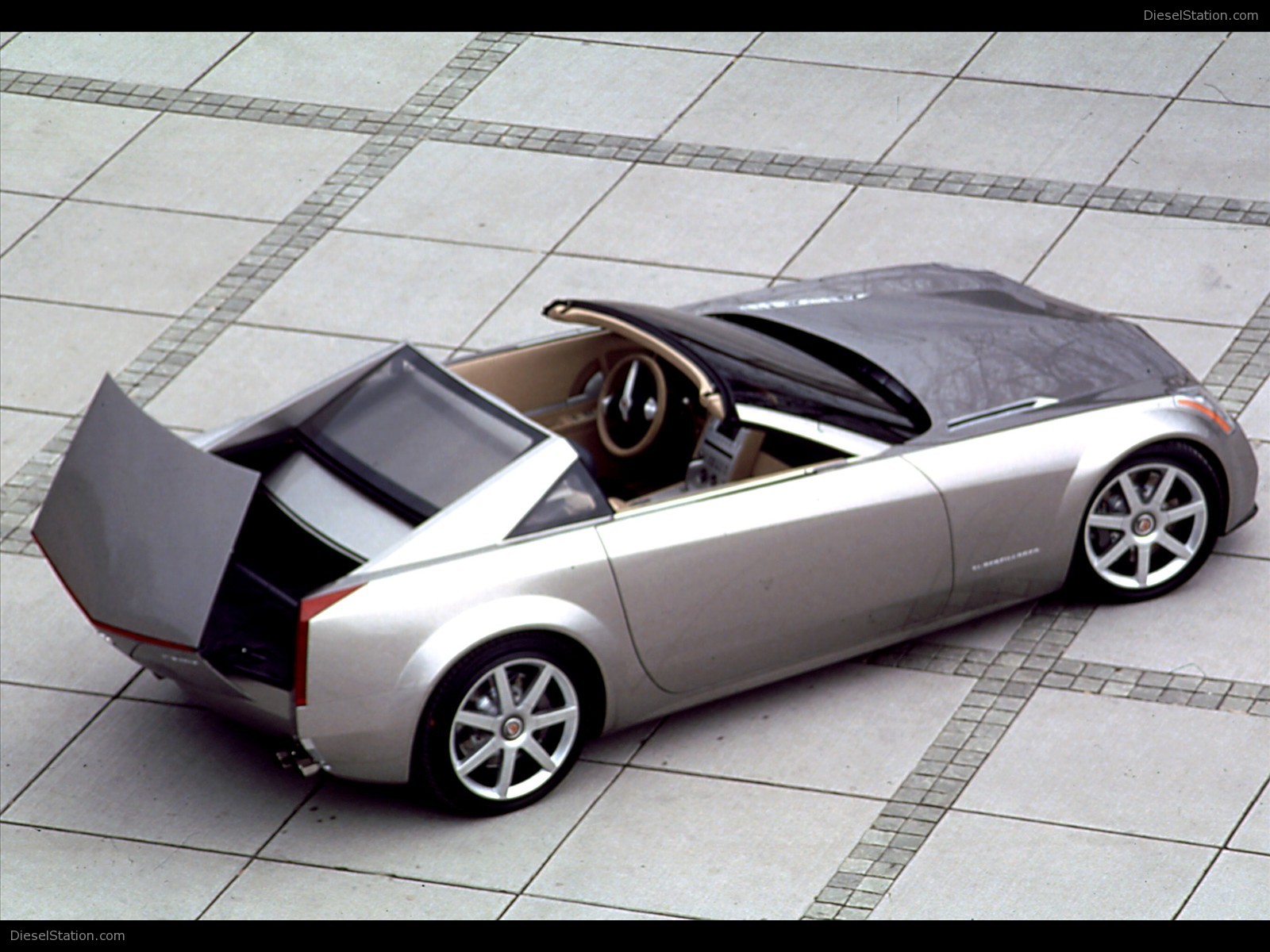 Cadillac Evoq Concept