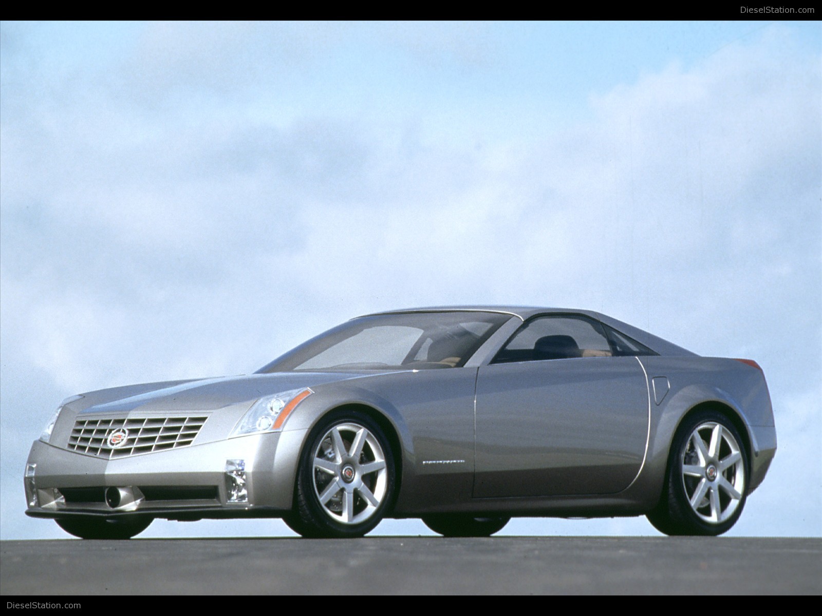 Cadillac Evoq Concept