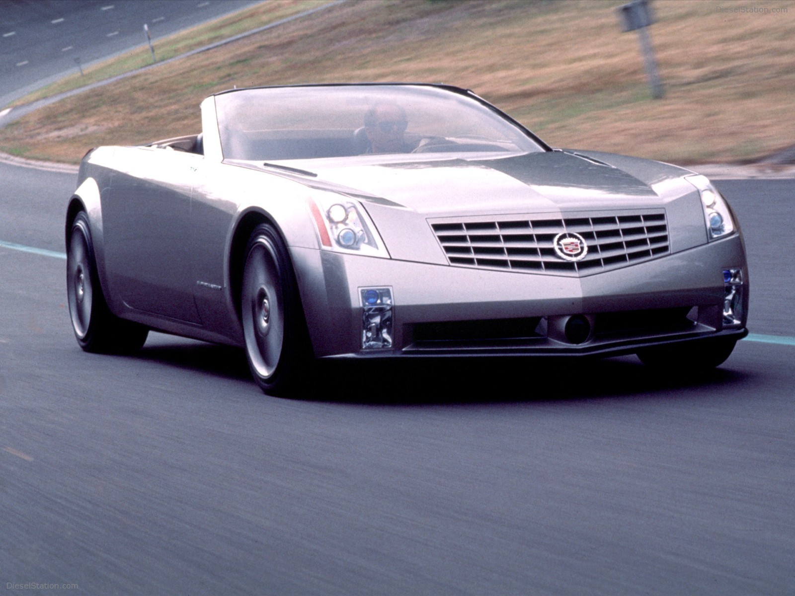 Cadillac Evoq Concept